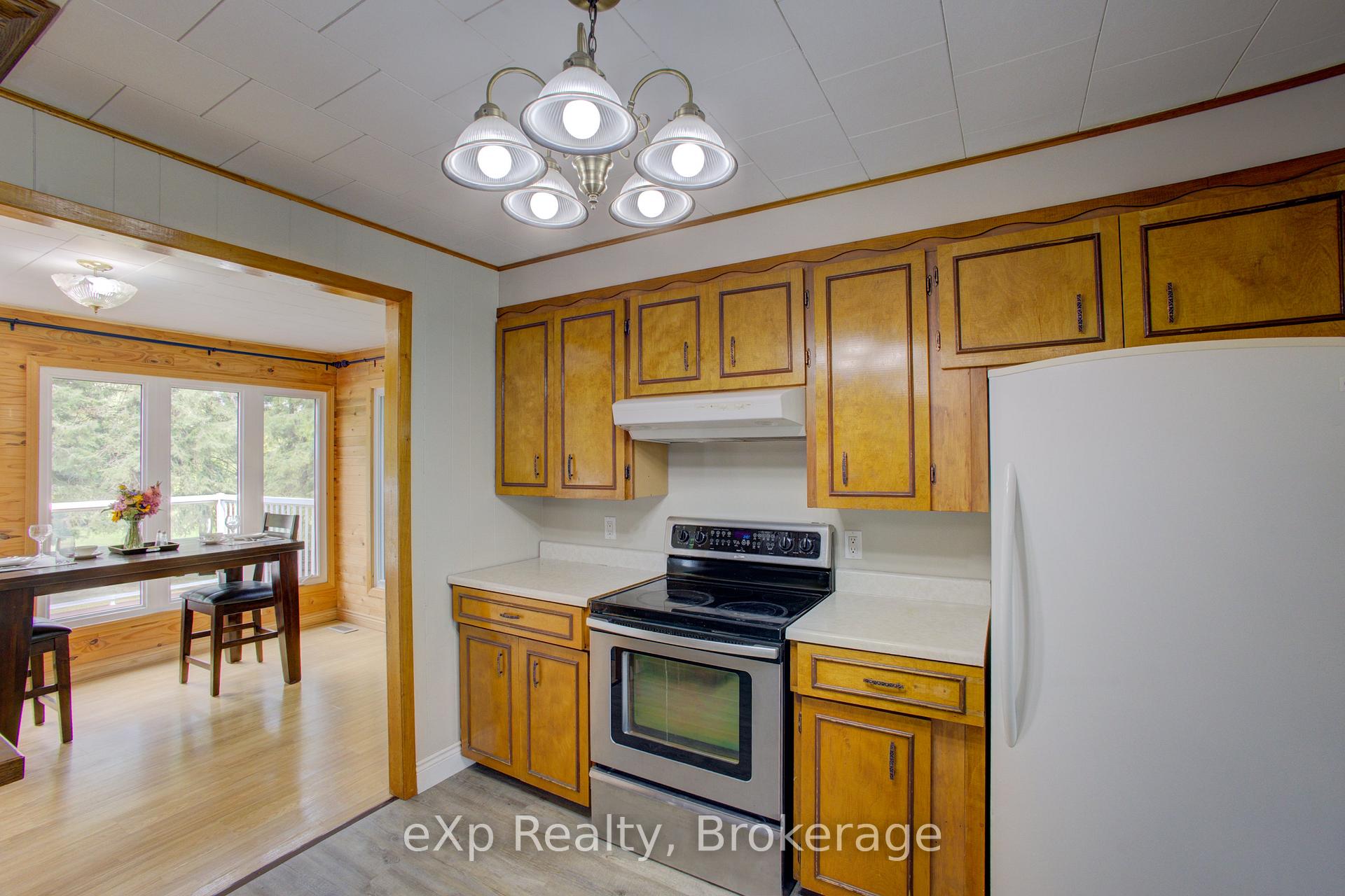 Photo 12 of 2033 Mill Street, Howick — HOMEH