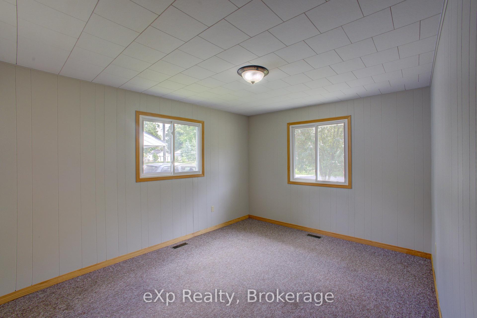 Photo 17 of 2033 Mill Street, Howick — HOMEH