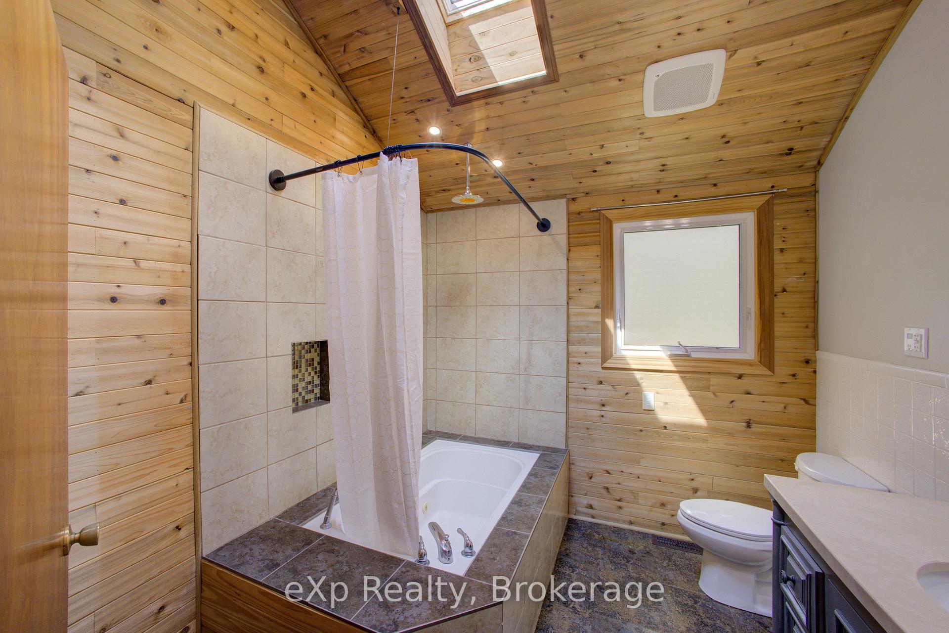 Photo 19 of 2033 Mill Street, Howick — HOMEH