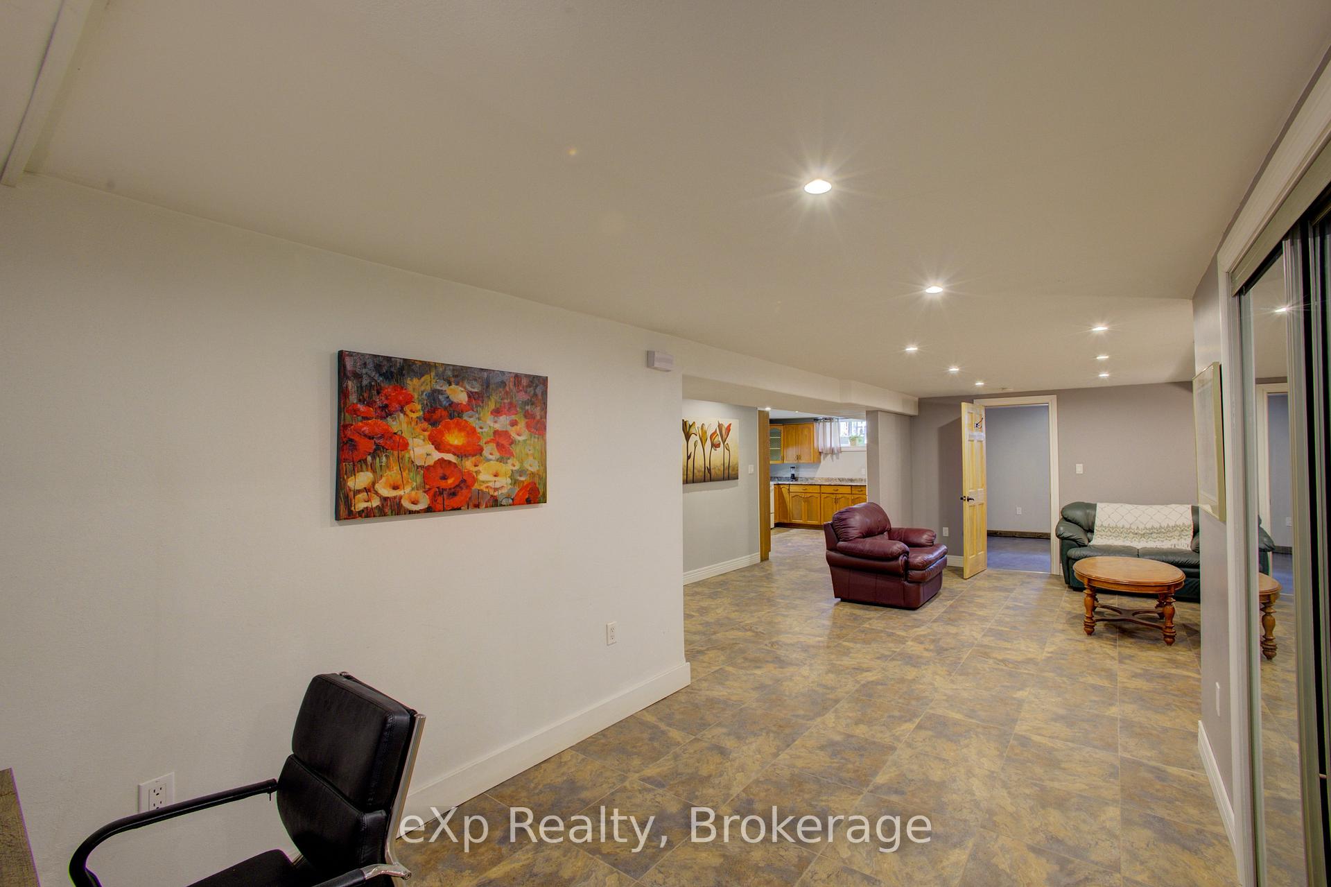 Photo 23 of 2033 Mill Street, Howick — HOMEH