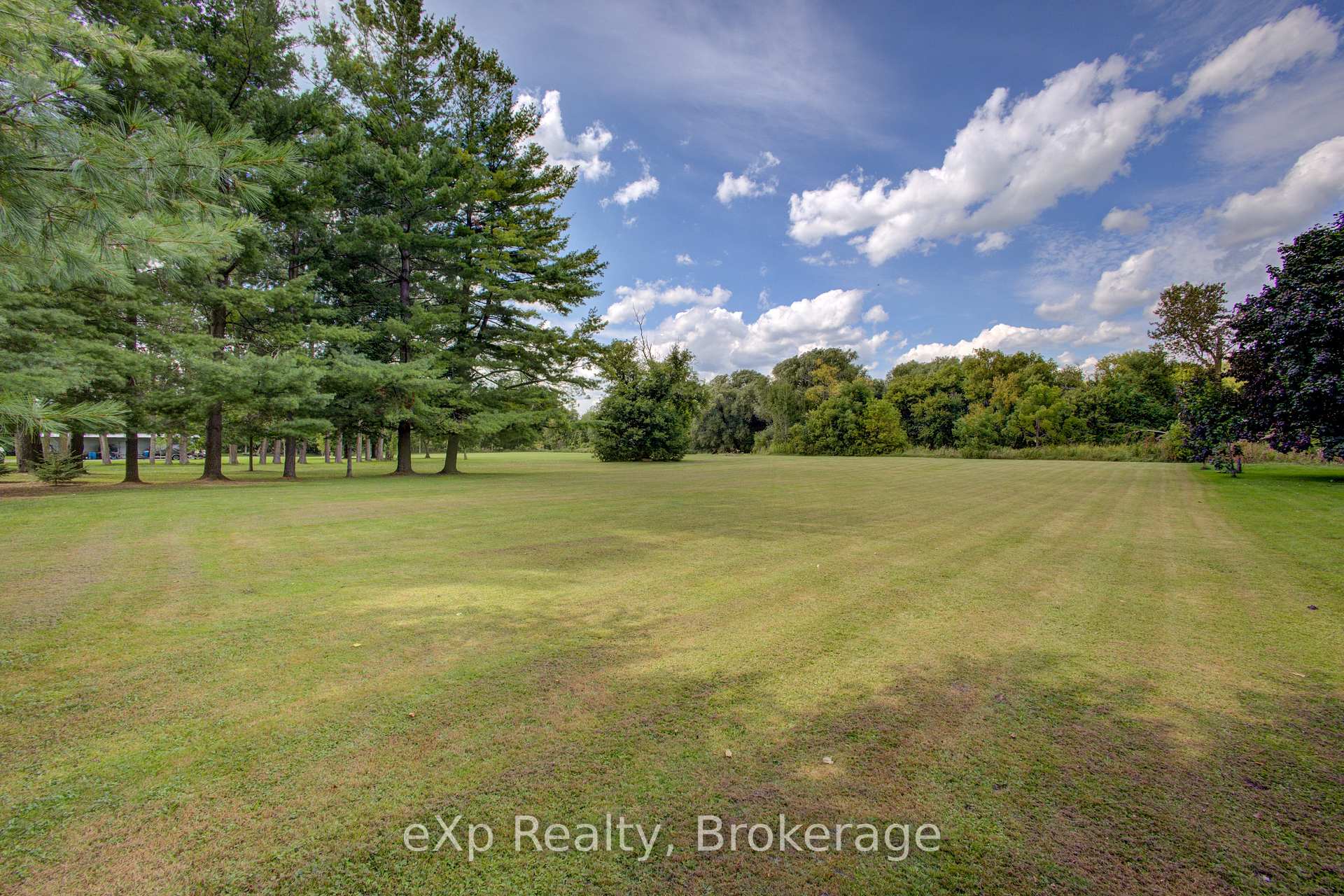 Photo 44 of 2033 Mill Street, Howick — HOMEH