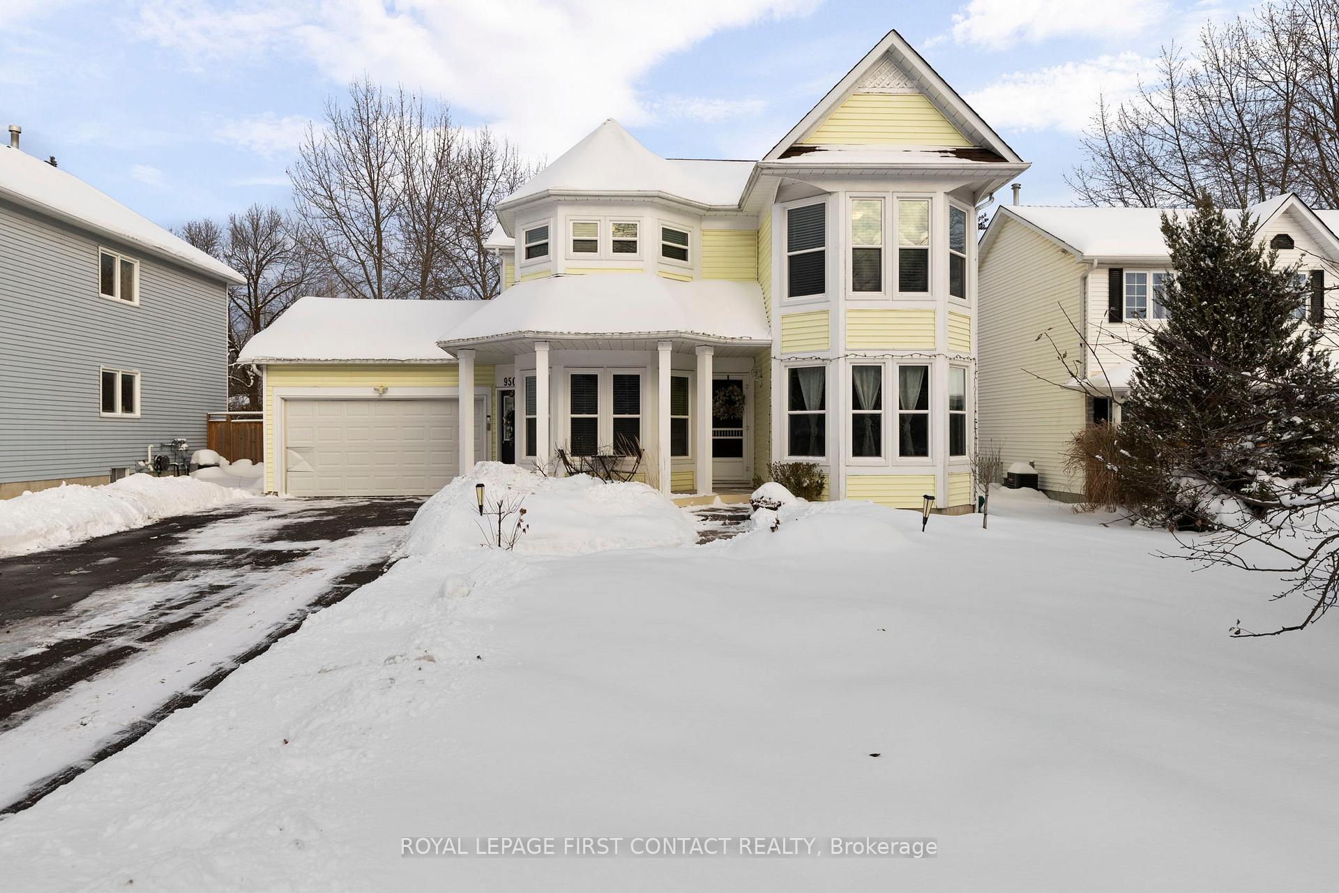 Photo 2 of 950 Linden Street, Innisfil, Alcona — HOMEH