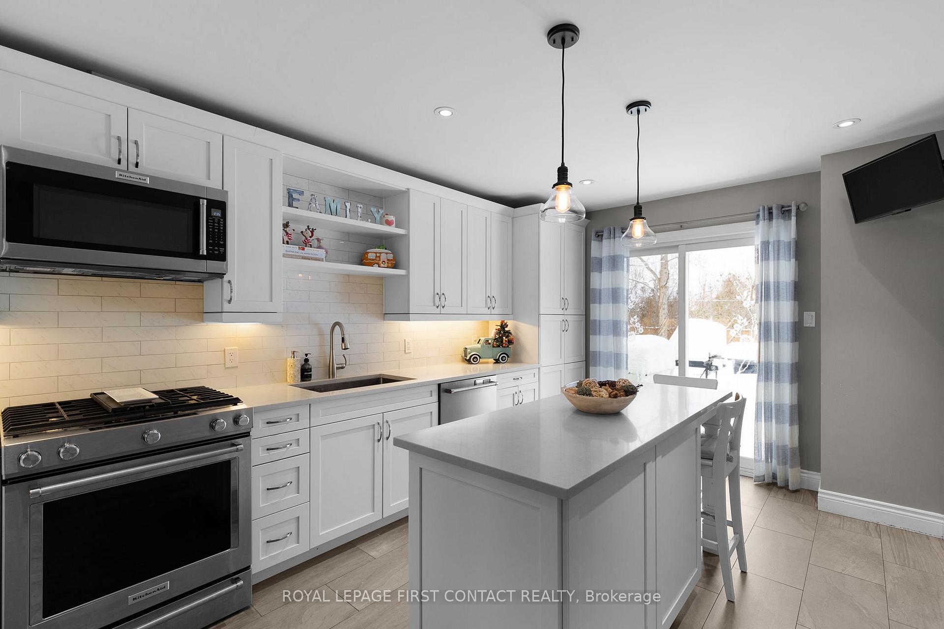 Photo 14 of 950 Linden Street, Innisfil, Alcona — HOMEH