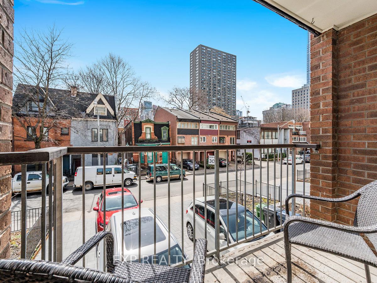 Photo 30 of 72 Granby Street, Toronto, Church-Yonge Corridor — HOMEH