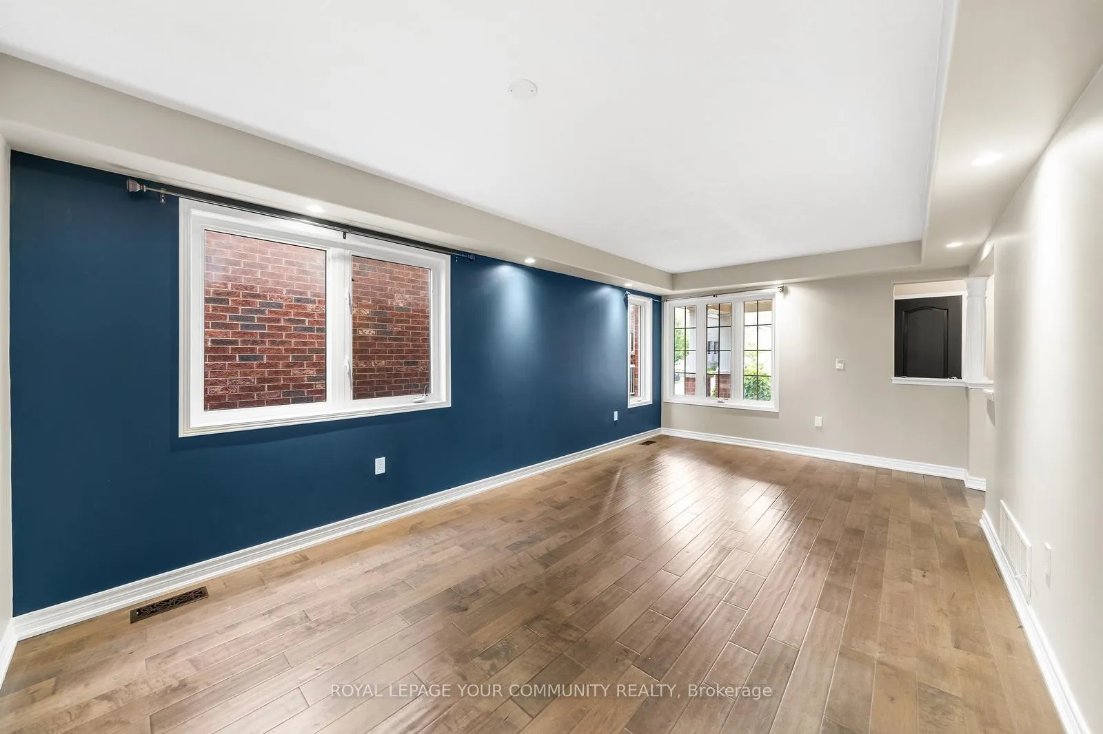 Photo 7 of Unit Upper, 1821 Lamstone Street, Innisfil, Alcona — HOMEH