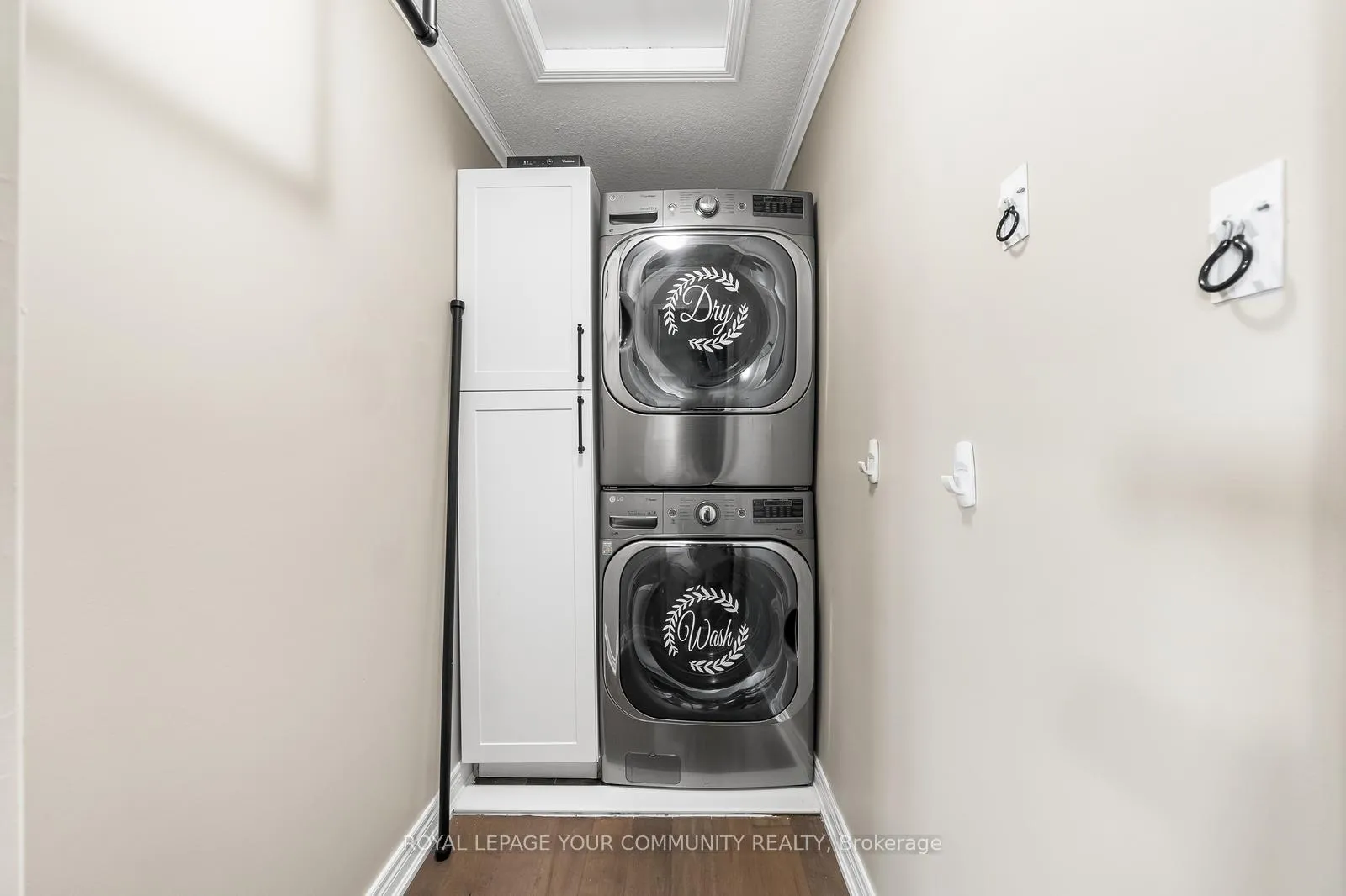 Photo 29 of Unit Upper, 1821 Lamstone Street, Innisfil, Alcona — HOMEH
