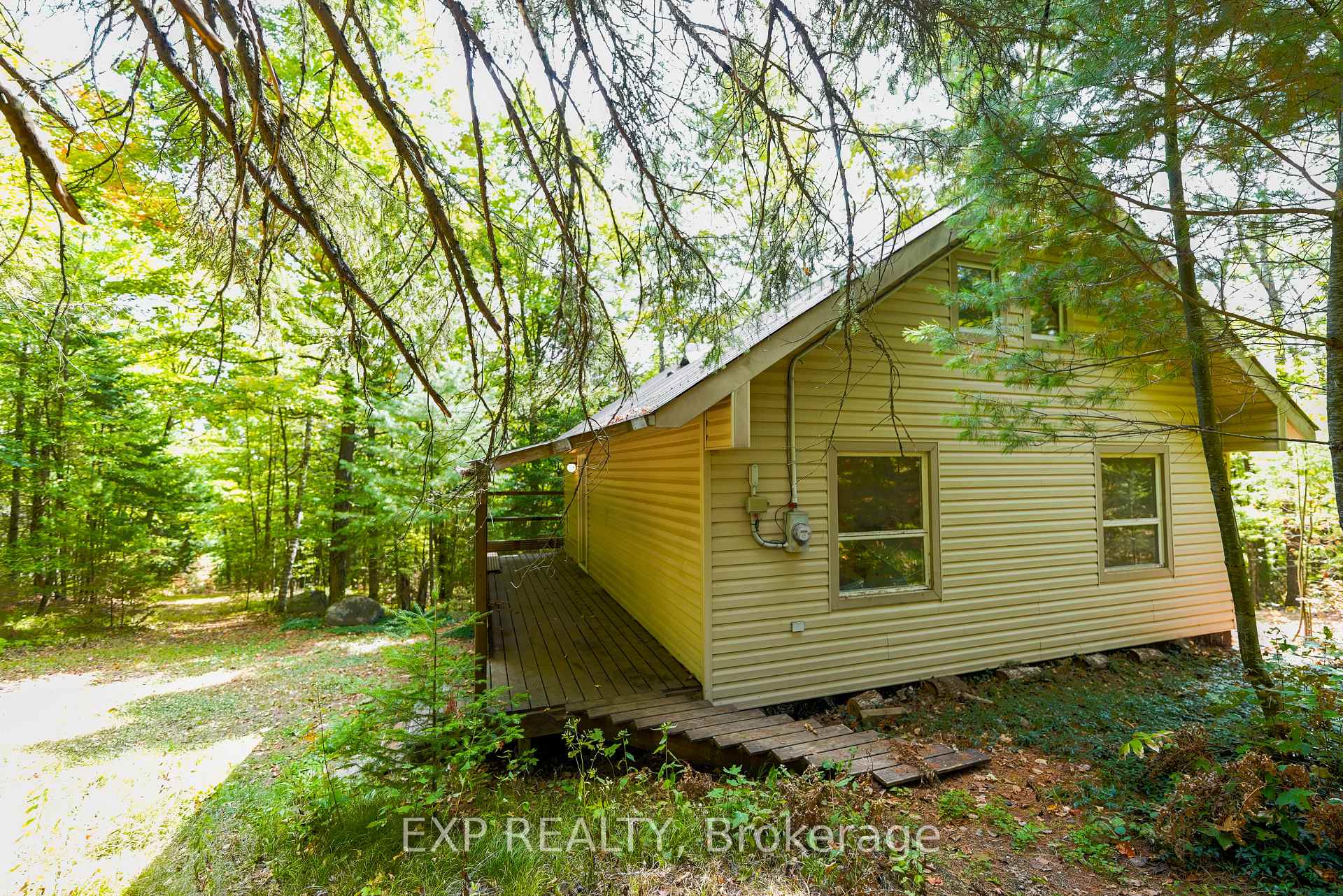 Photo 1 of 10282 County Road 503, Highlands East, Glamorgan — HOMEH