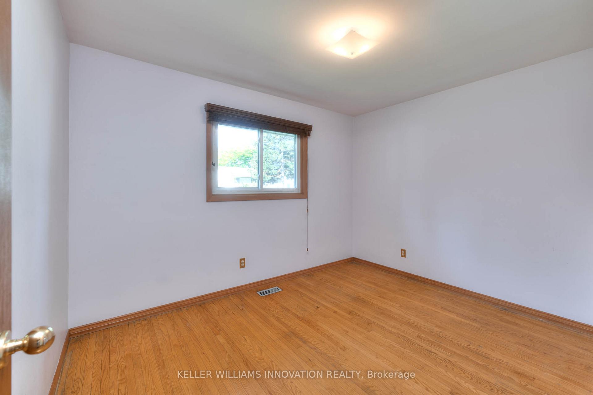 Photo 7 of 406 Franklin Street N, Kitchener — HOMEH
