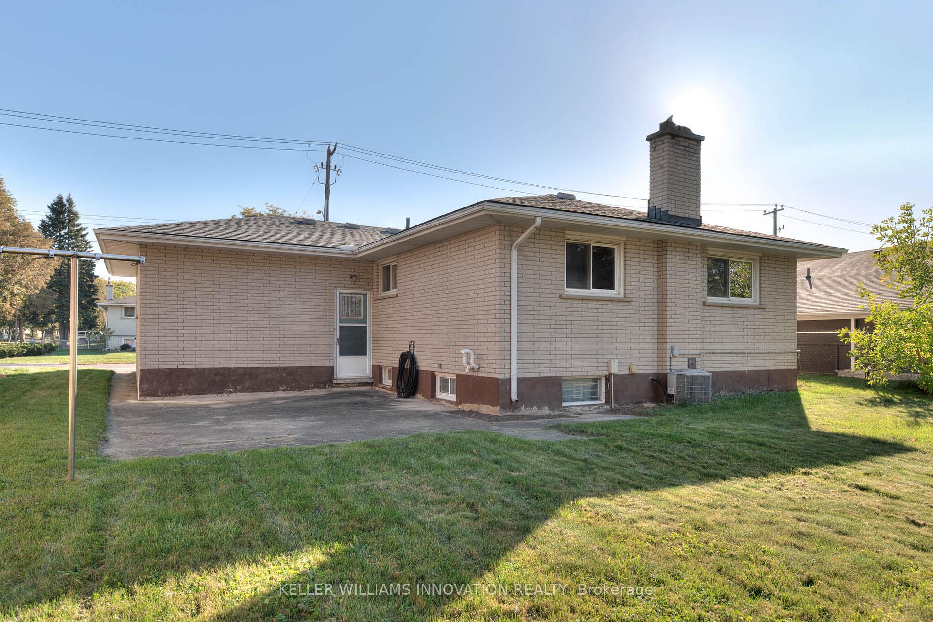 Photo 10 of 406 Franklin Street N, Kitchener — HOMEH