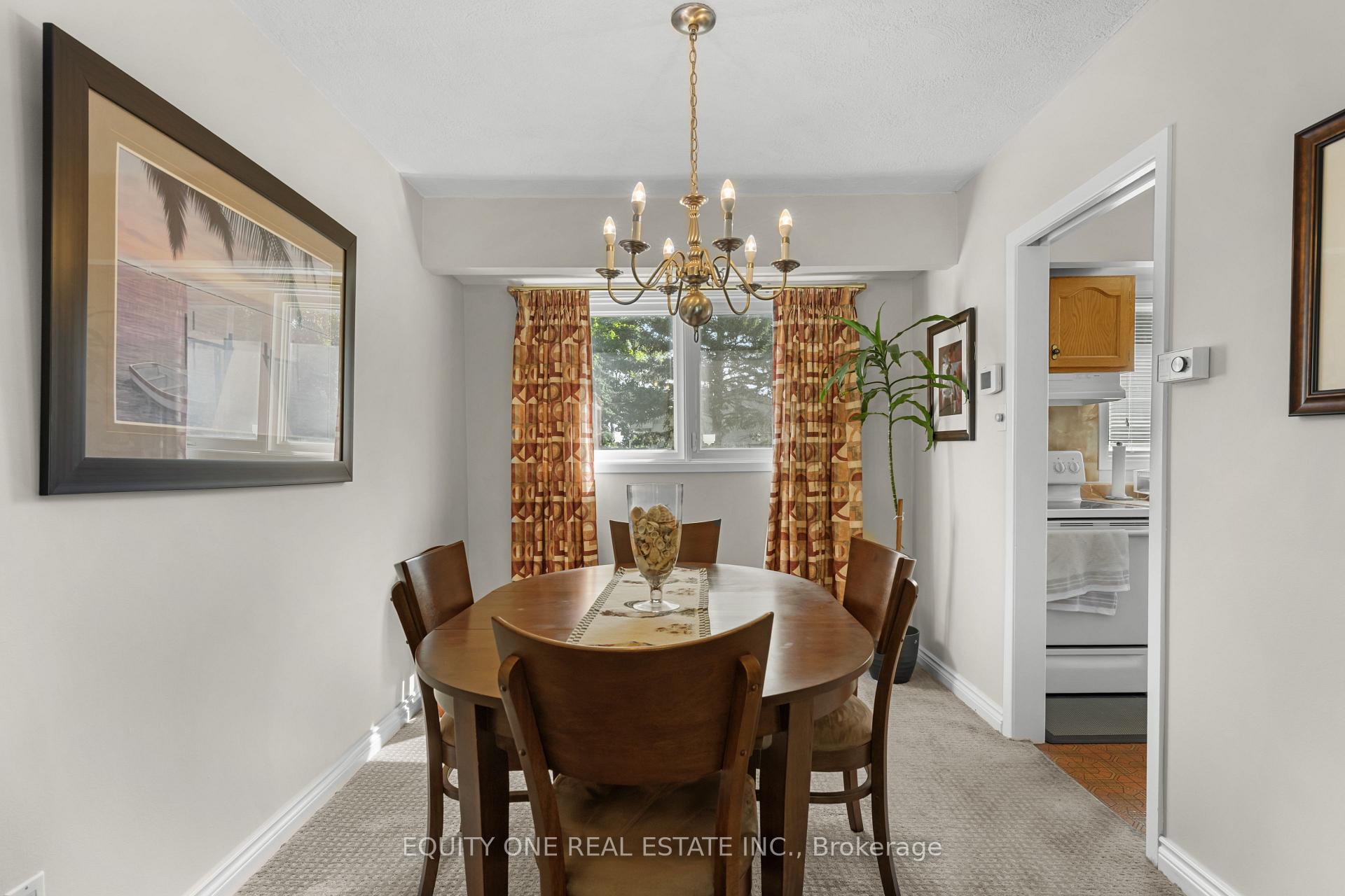 Photo 10 of 2 Parkside Crescent, Ottawa, Meadowlands/Crestview — HOMEH