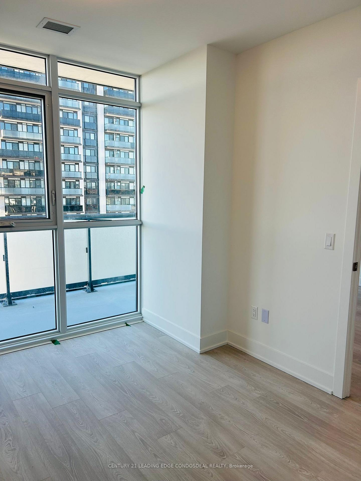 Photo 15 of Unit 1914, 2545 Simcoe Street N, Oshawa, Windfields — HOMEH