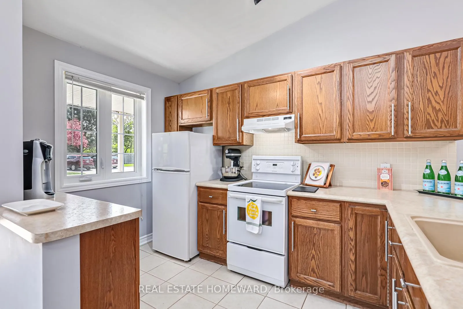 Photo 6 of Unit 3, 346 Peel Street, Collingwood — HOMEH