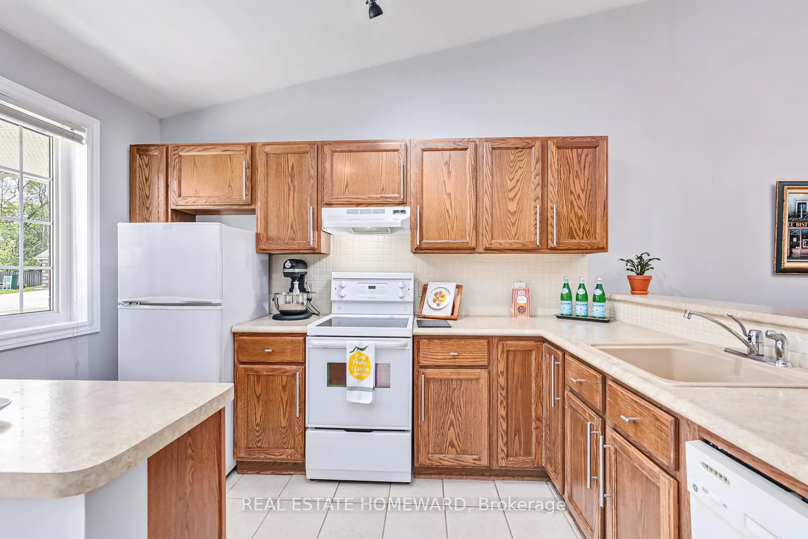 Photo 7 of Unit 3, 346 Peel Street, Collingwood — HOMEH