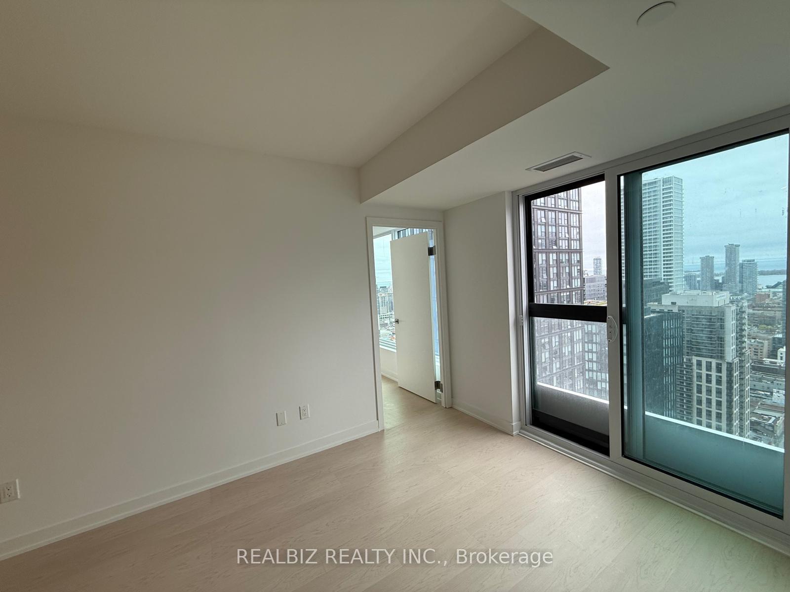 Photo 8 of Unit 3611, 252 Church Street, Toronto, Church-Yonge Corridor — HOMEH