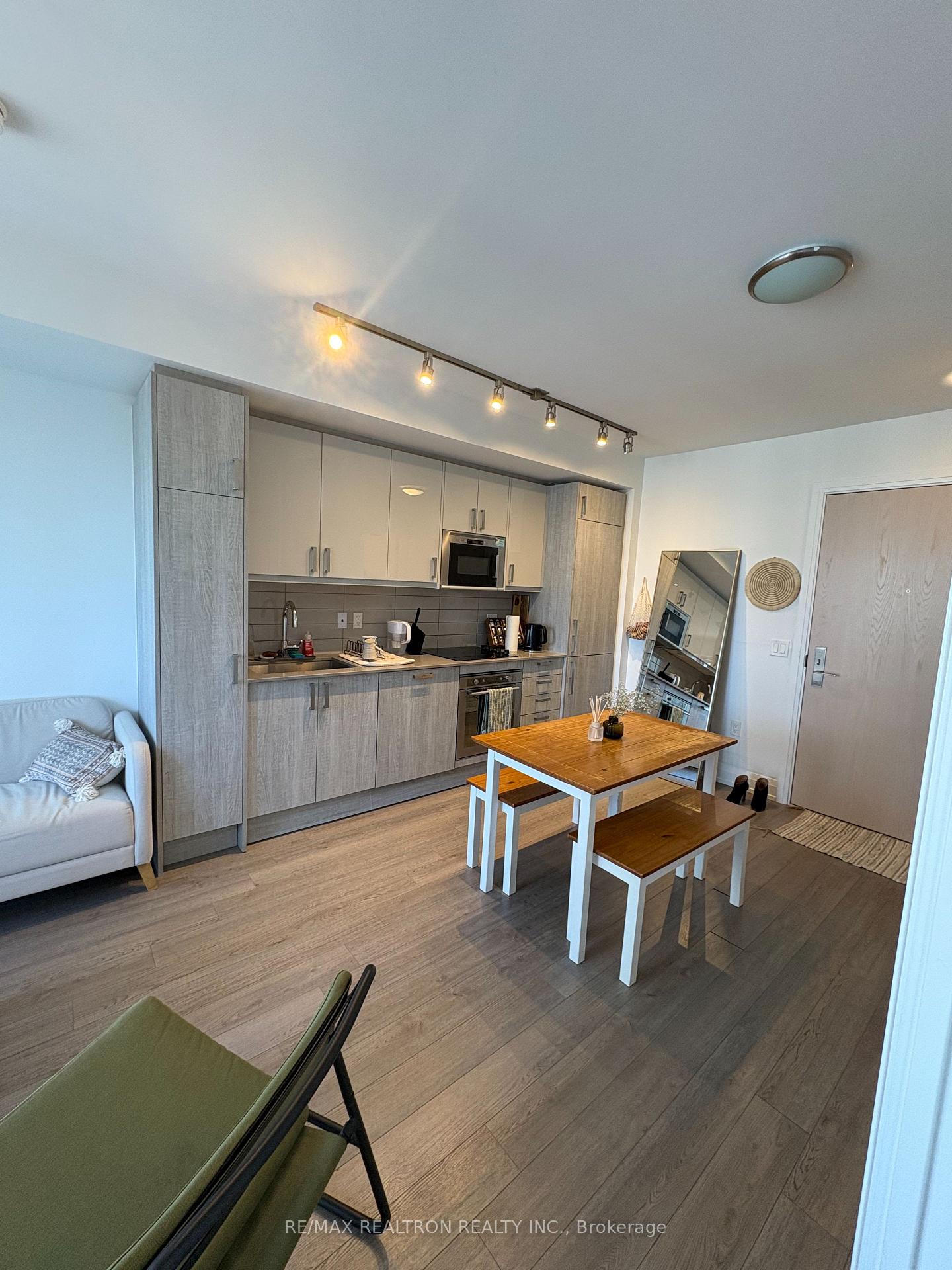 Photo 13 of Unit 3306, 77 Mutual Street, Toronto, Church-Yonge Corridor — HOMEH