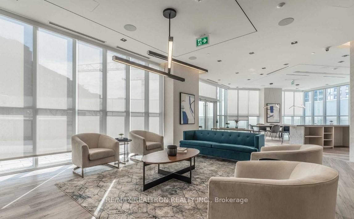 Photo 5 of Unit 3306, 77 Mutual Street, Toronto, Church-Yonge Corridor — HOMEH