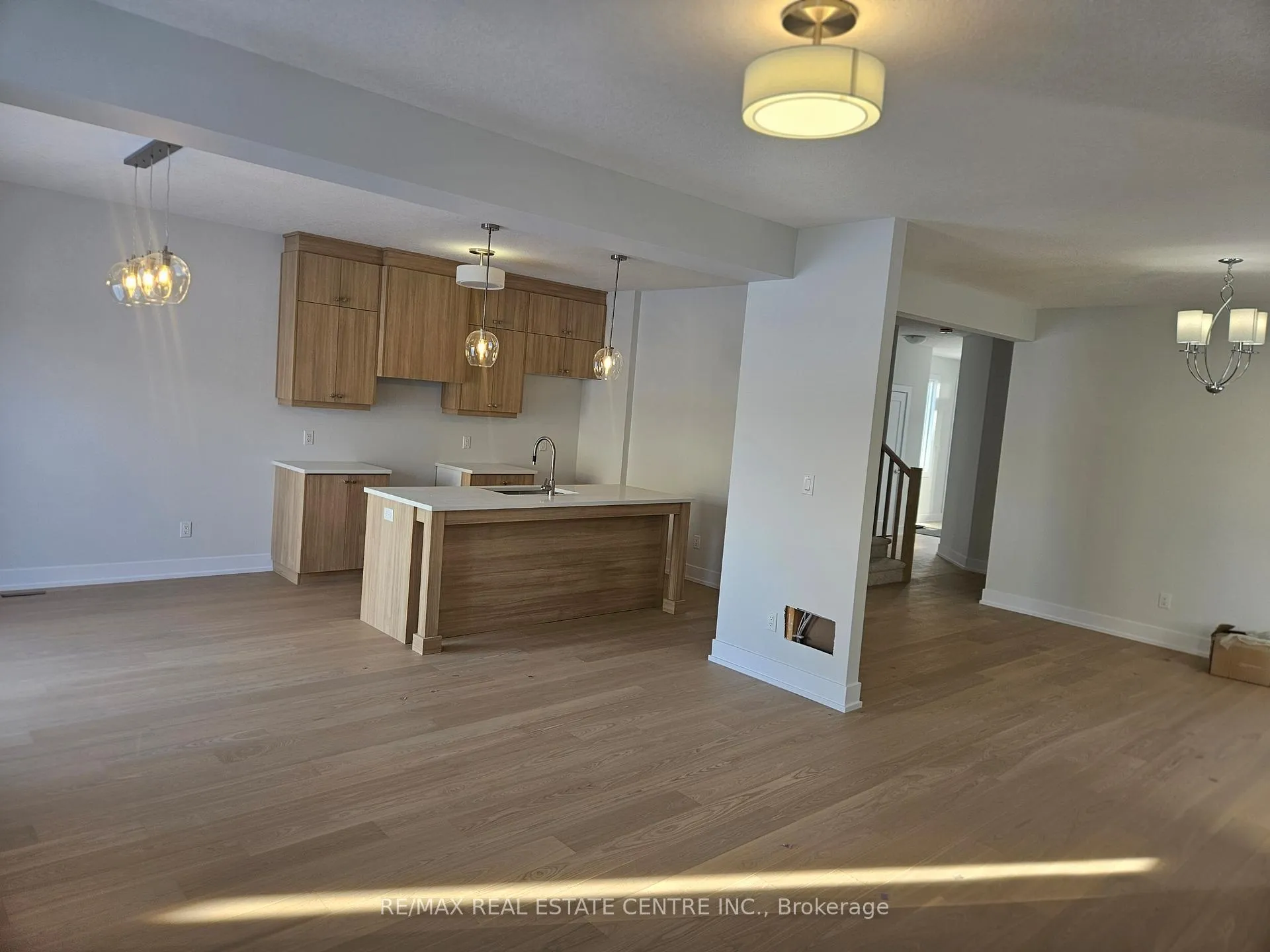 Photo 4 of 123 Maple Street, Mapleton, Drayton — HOMEH