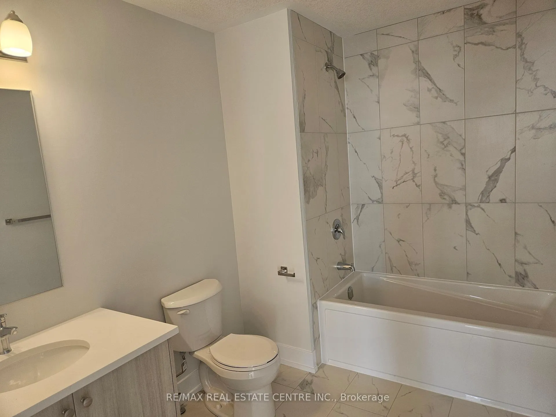 Photo 10 of 123 Maple Street, Mapleton, Drayton — HOMEH
