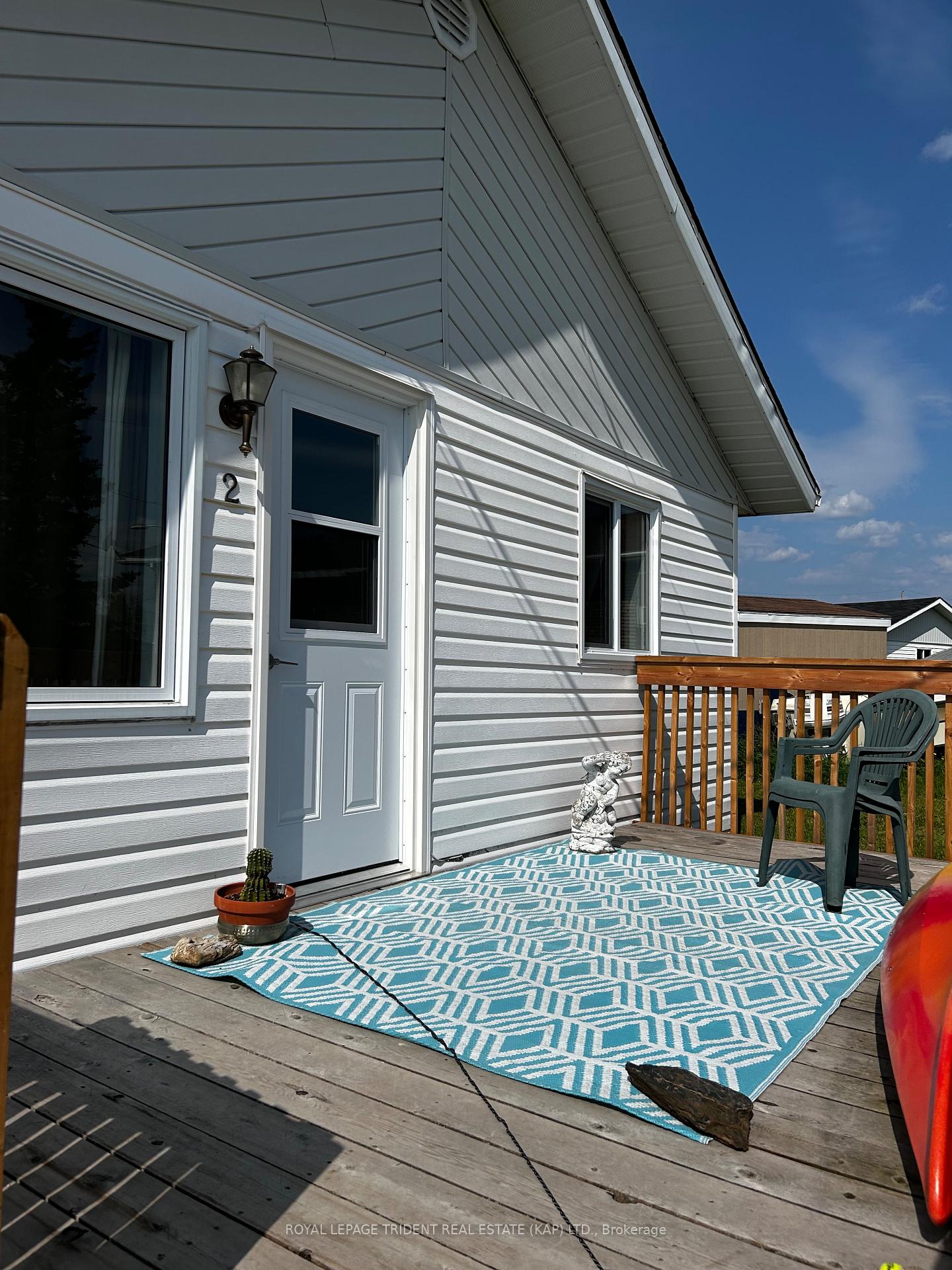 Photo 3 of 2 Albert Street, Kapuskasing — HOMEH