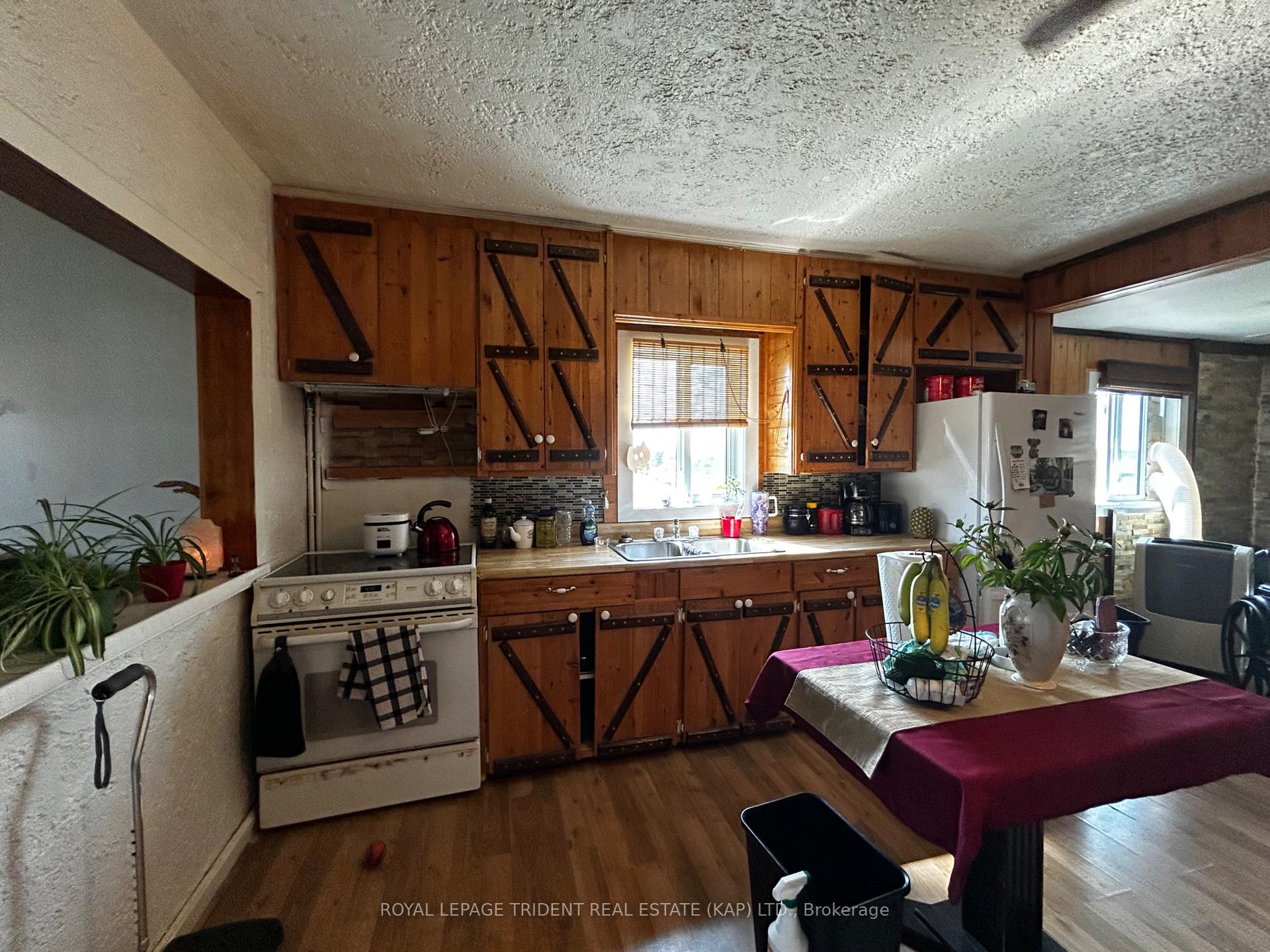 Photo 13 of 2 Albert Street, Kapuskasing — HOMEH