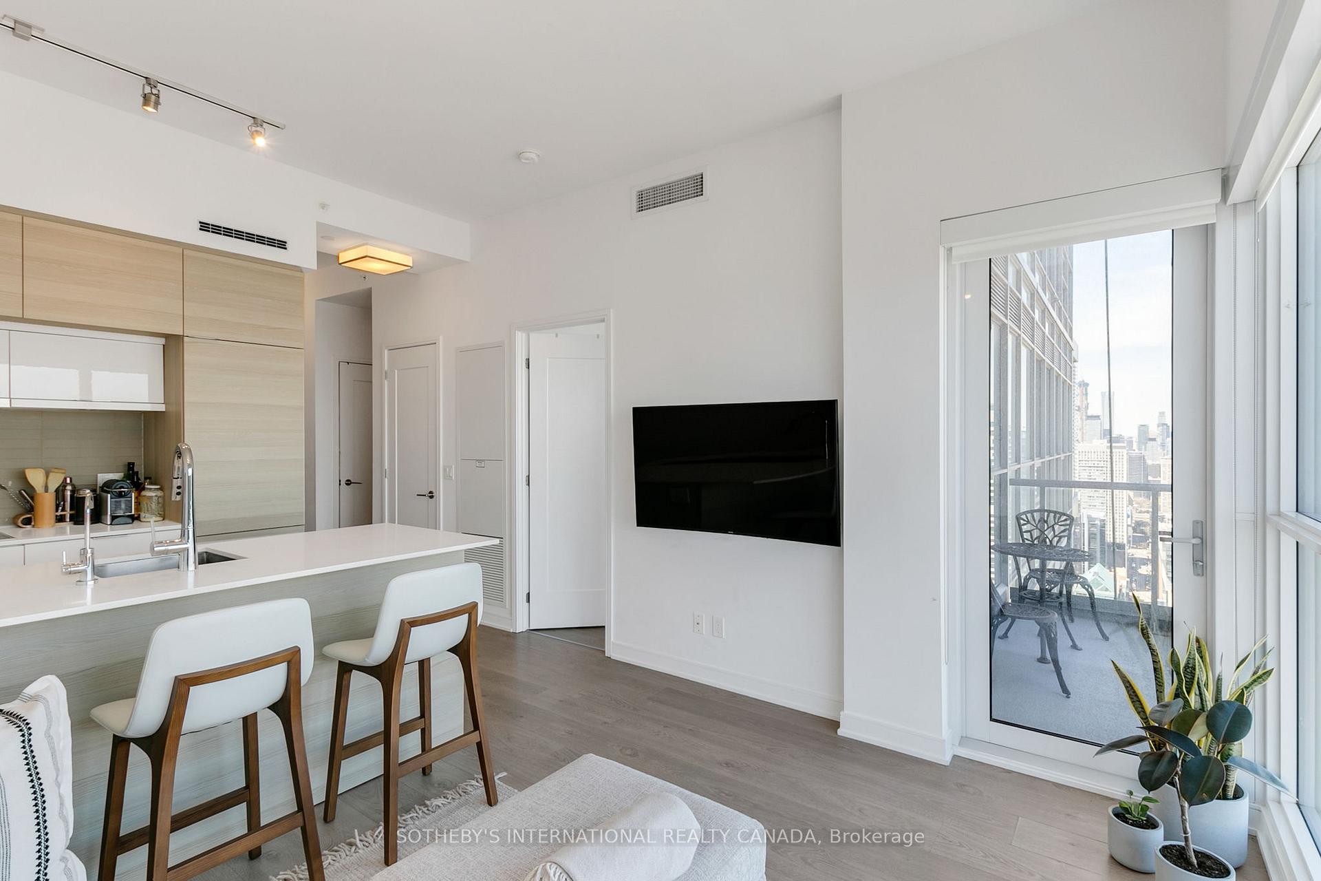 Photo 10 of Unit 4505, 88 Scott Street, Toronto, Waterfront Communities — HOMEH