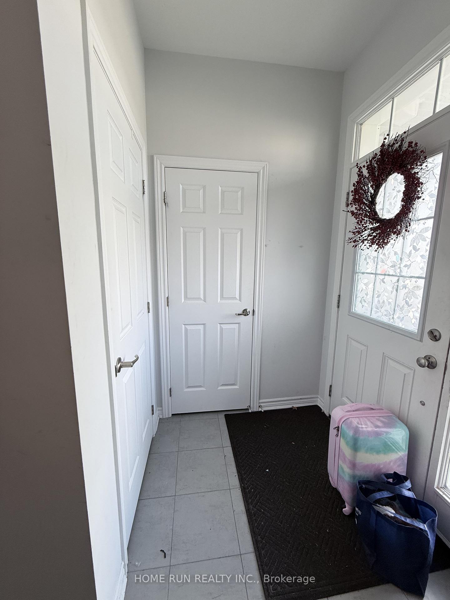 Photo 2 of 348 Rouncey Road, Ottawa, Kanata - Emerald Meadows/Trailwest — HOMEH