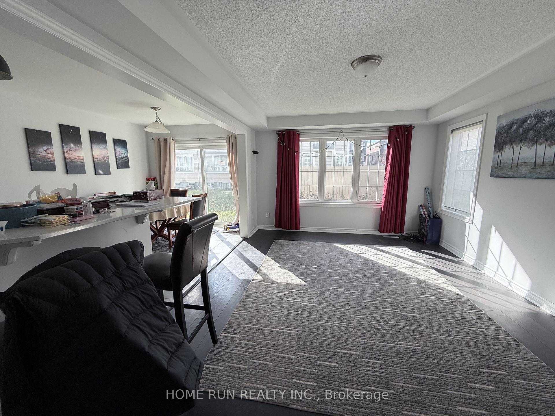 Photo 4 of 348 Rouncey Road, Ottawa, Kanata - Emerald Meadows/Trailwest — HOMEH