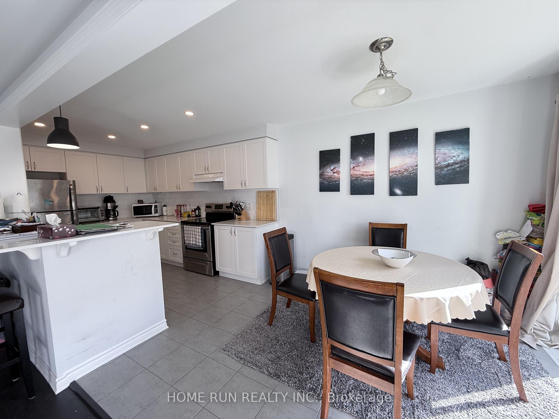 Photo 6 of 348 Rouncey Road, Ottawa, Kanata - Emerald Meadows/Trailwest — HOMEH