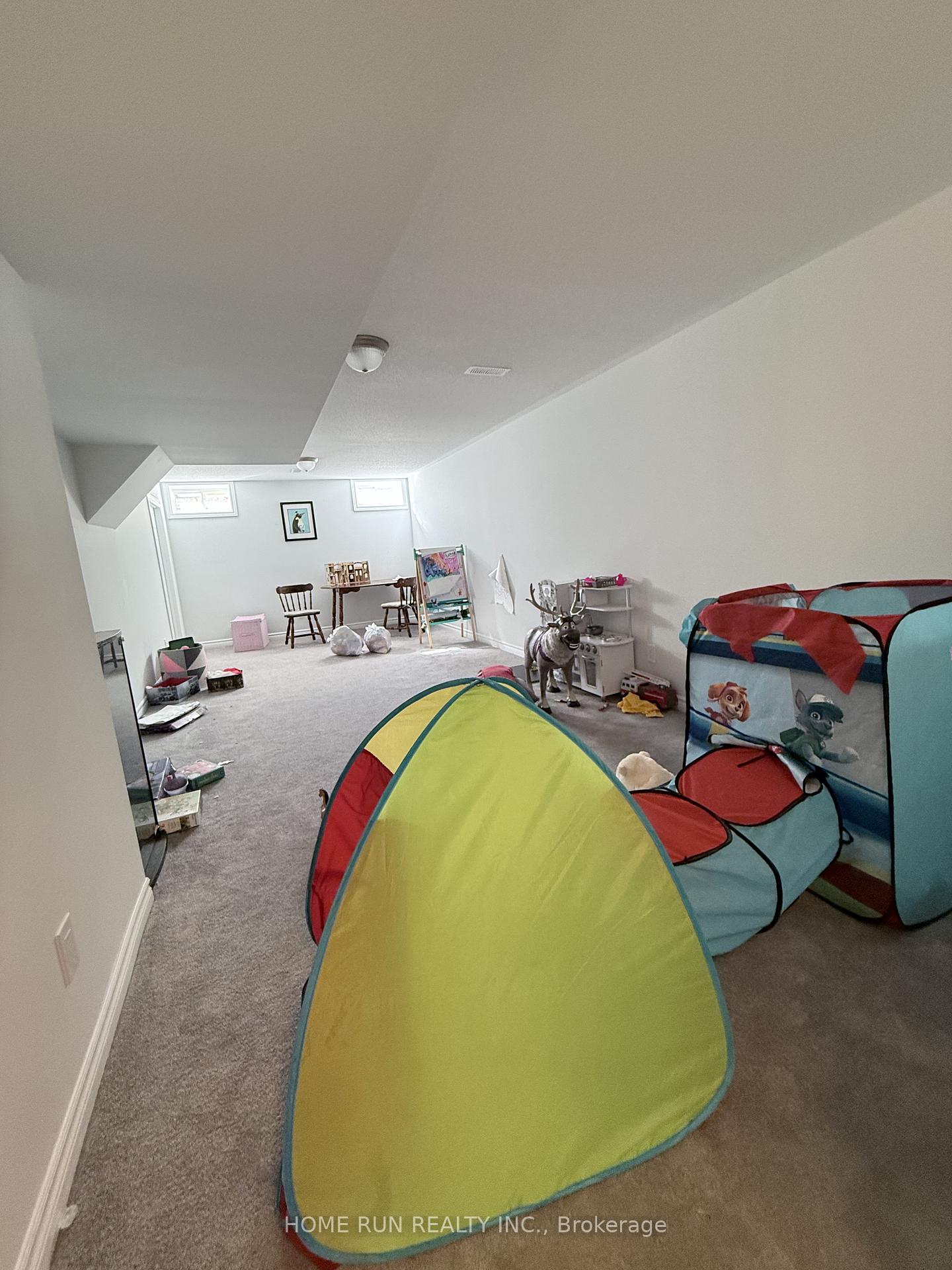 Photo 26 of 348 Rouncey Road, Ottawa, Kanata - Emerald Meadows/Trailwest — HOMEH
