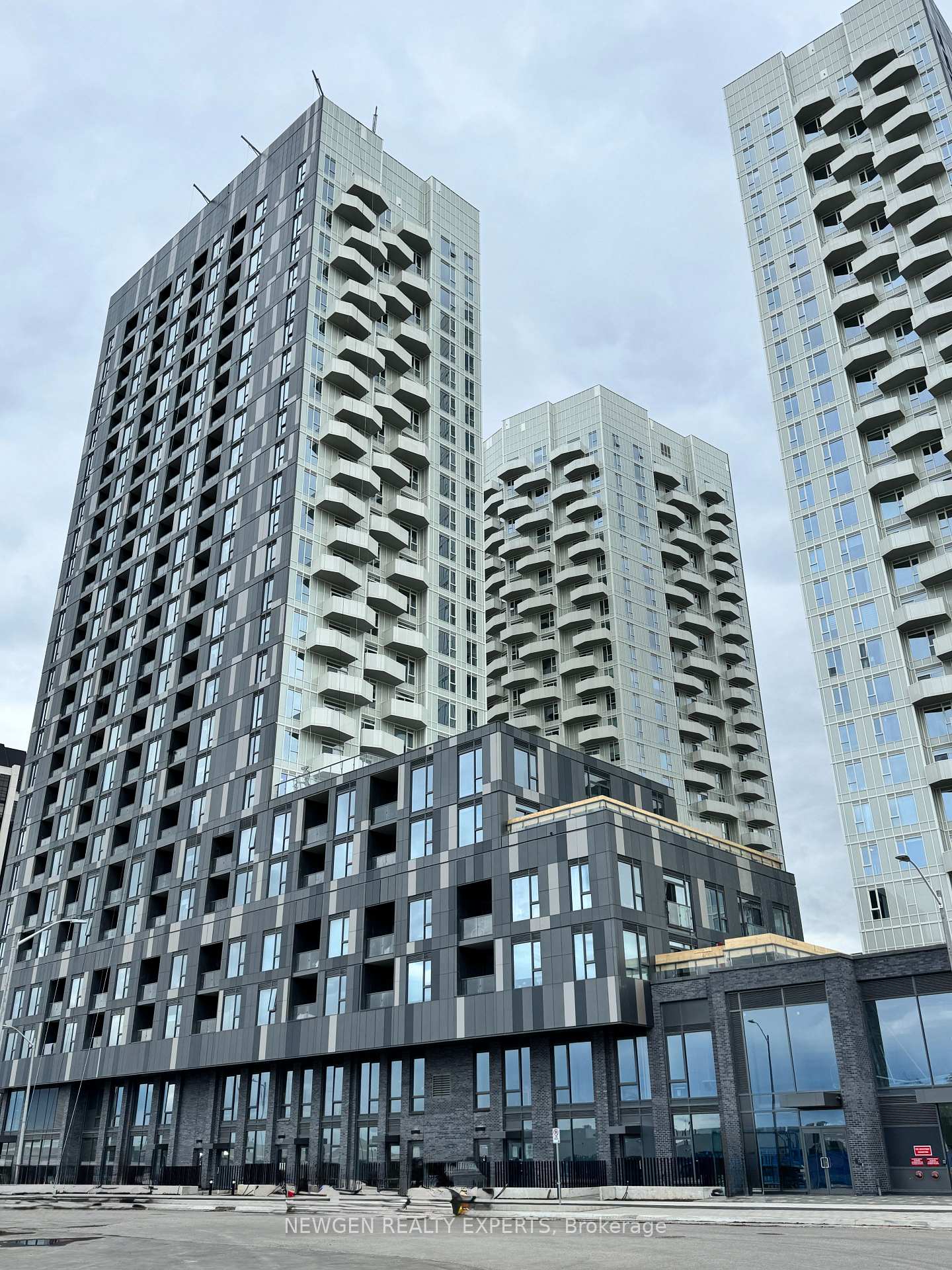 Front of Unit 1303, 474 Caldari Road