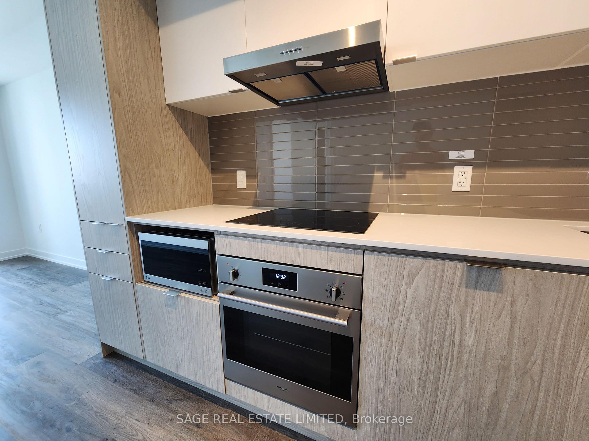 Photo 8 of Unit 4510, 55 Cooper Street, Toronto, Waterfront Communities — HOMEH