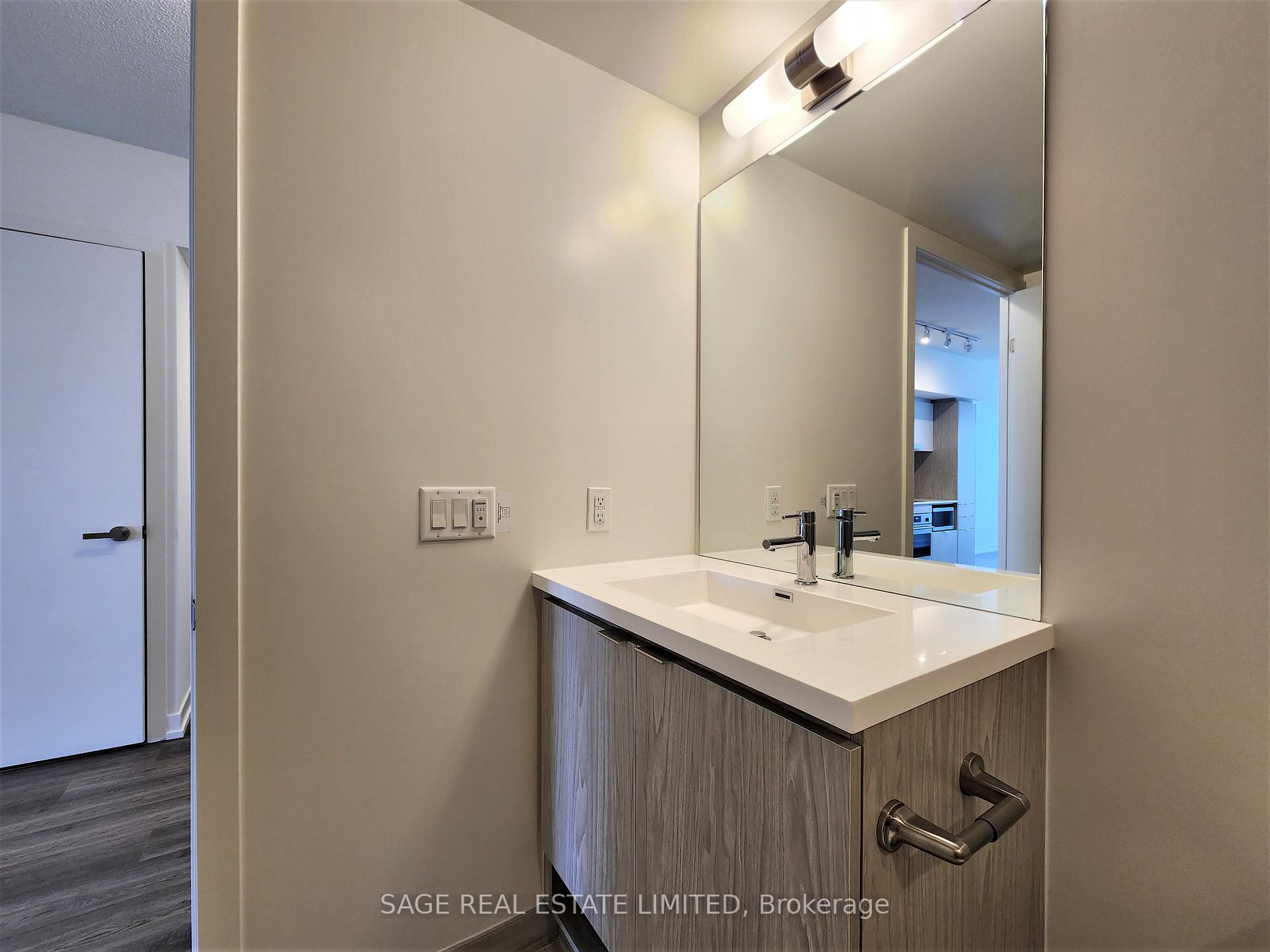 Photo 14 of Unit 4510, 55 Cooper Street, Toronto, Waterfront Communities — HOMEH