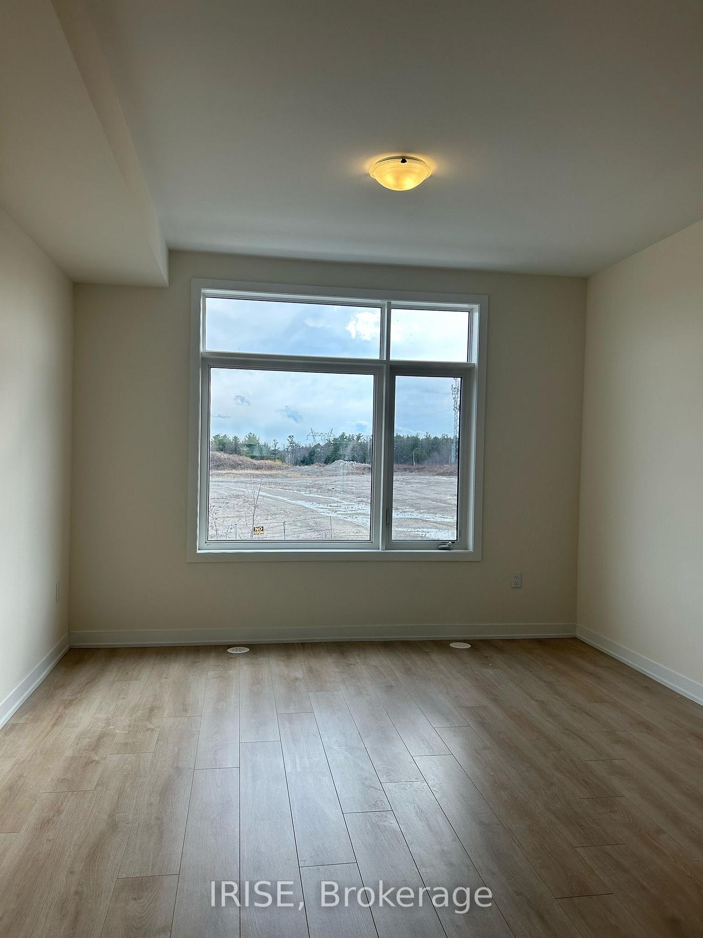 Photo 4 of Unit 603, 1695 Dersan Street, Pickering, Duffin Heights — HOMEH