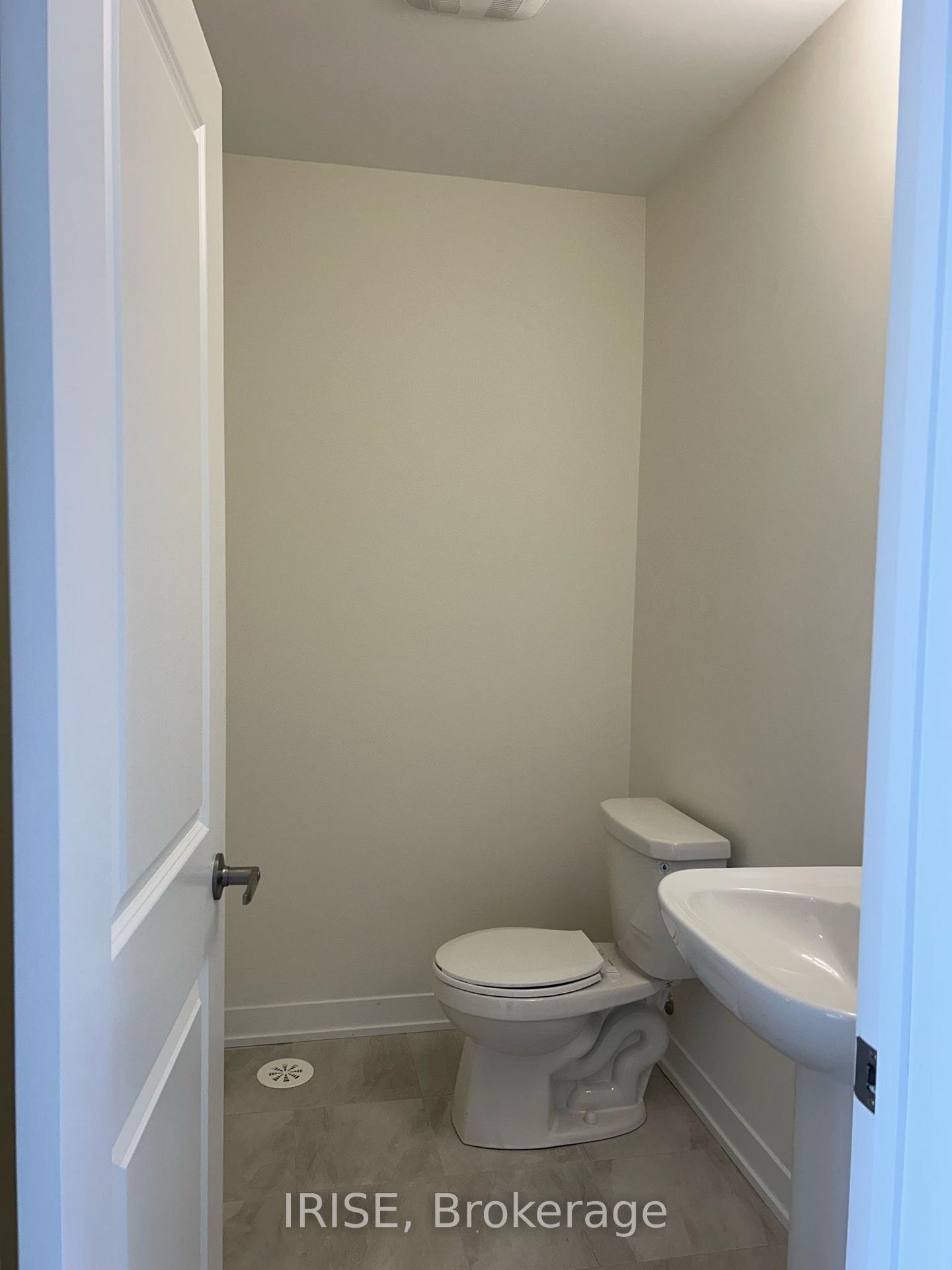 Photo 7 of Unit 603, 1695 Dersan Street, Pickering, Duffin Heights — HOMEH