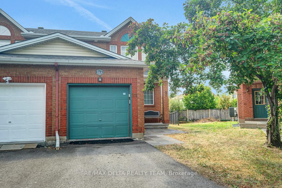 Photo 2 of 211 Duntroon Circle, Ottawa, Hunt Club Park/Greenboro — HOMEH