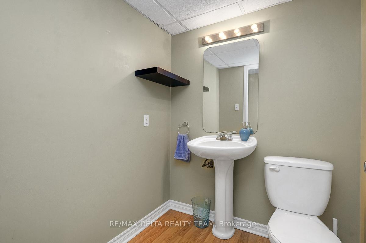 Photo 35 of 211 Duntroon Circle, Ottawa, Hunt Club Park/Greenboro — HOMEH