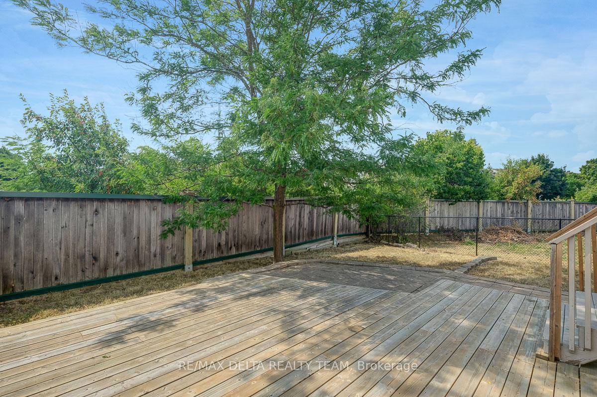 Photo 41 of 211 Duntroon Circle, Ottawa, Hunt Club Park/Greenboro — HOMEH