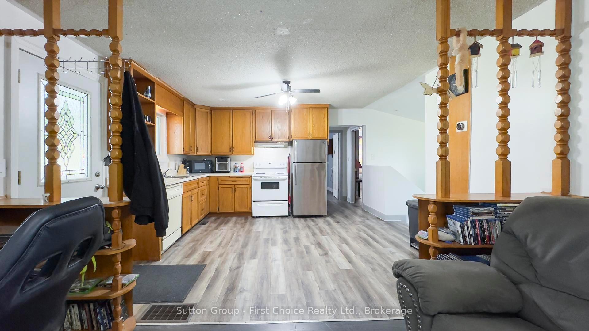 Photo 11 of 44146 Line 34, Huron East, McKillop — HOMEH