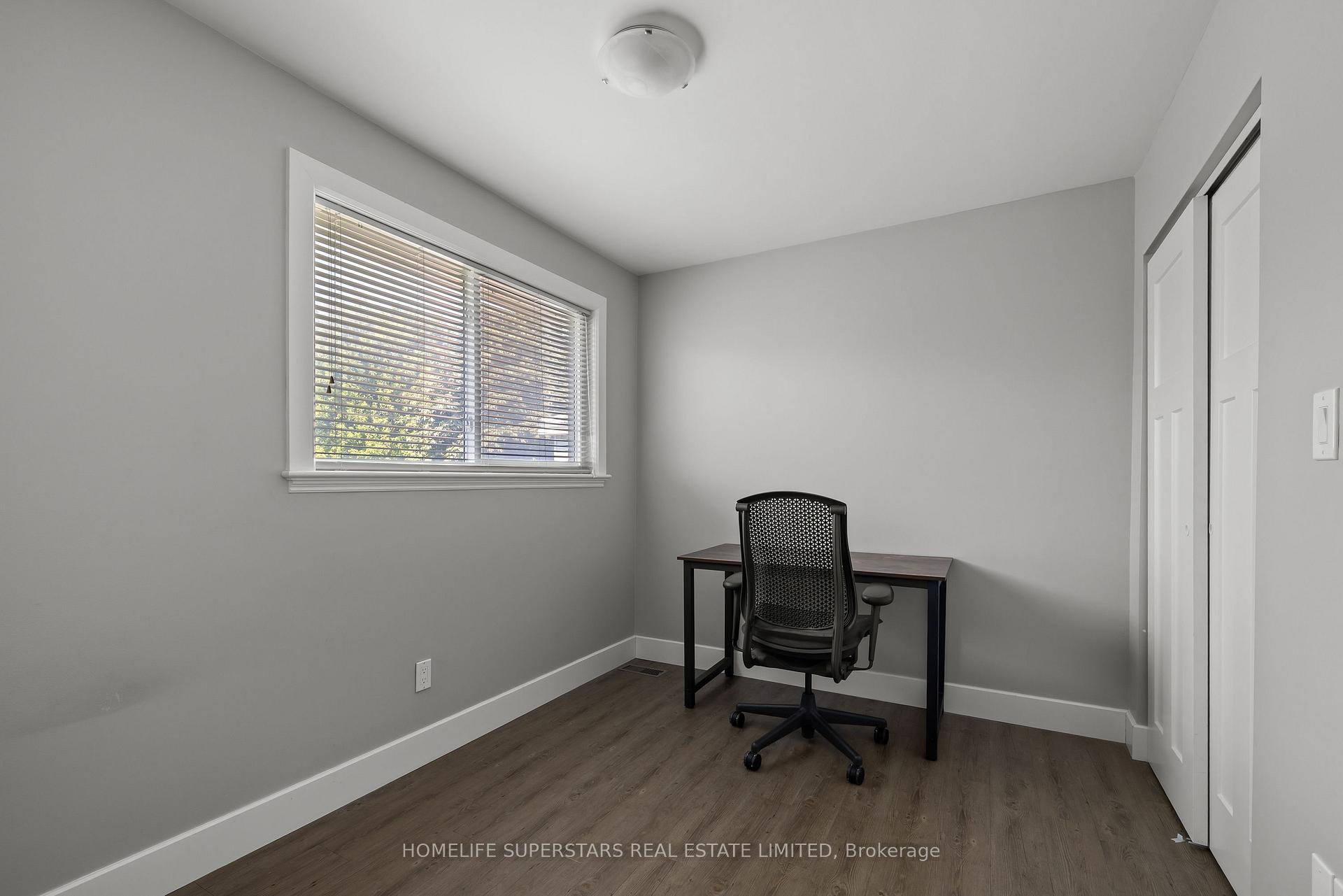 Photo 16 of 275 Raglan Road N, Kingston, East of Sir John A. Blvd — HOMEH