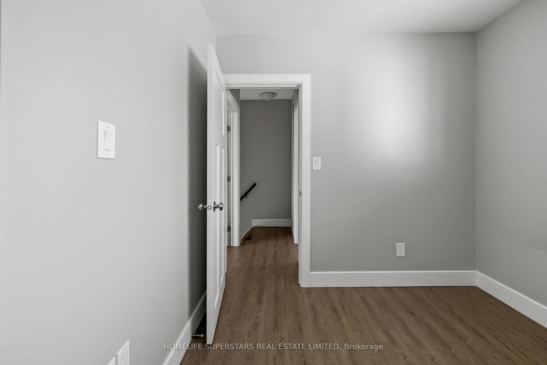 Photo 17 of 275 Raglan Road N, Kingston, East of Sir John A. Blvd — HOMEH