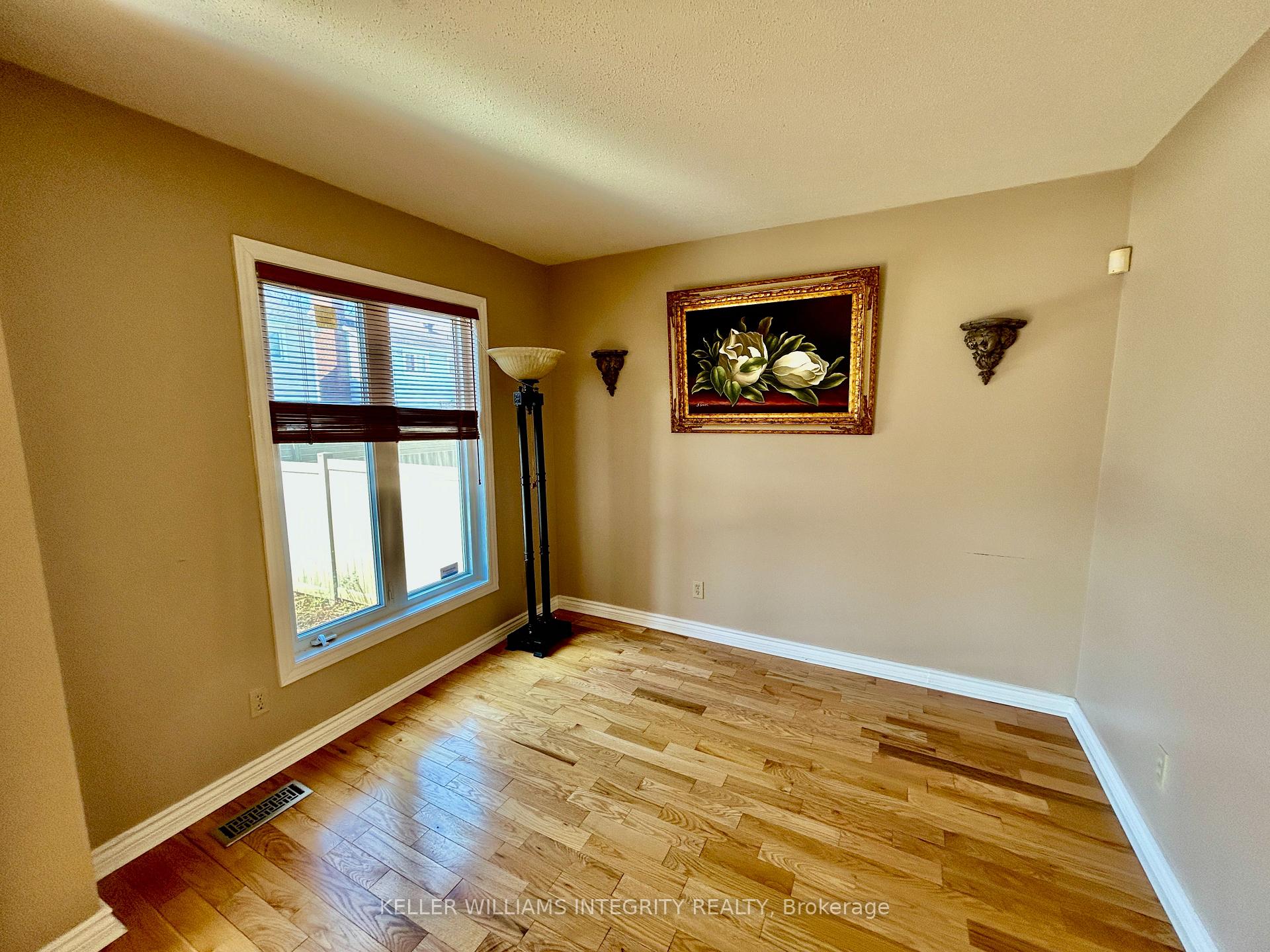 Photo 16 of 14 Pittaway Avenue, Ottawa, Hunt Club Park — HOMEH