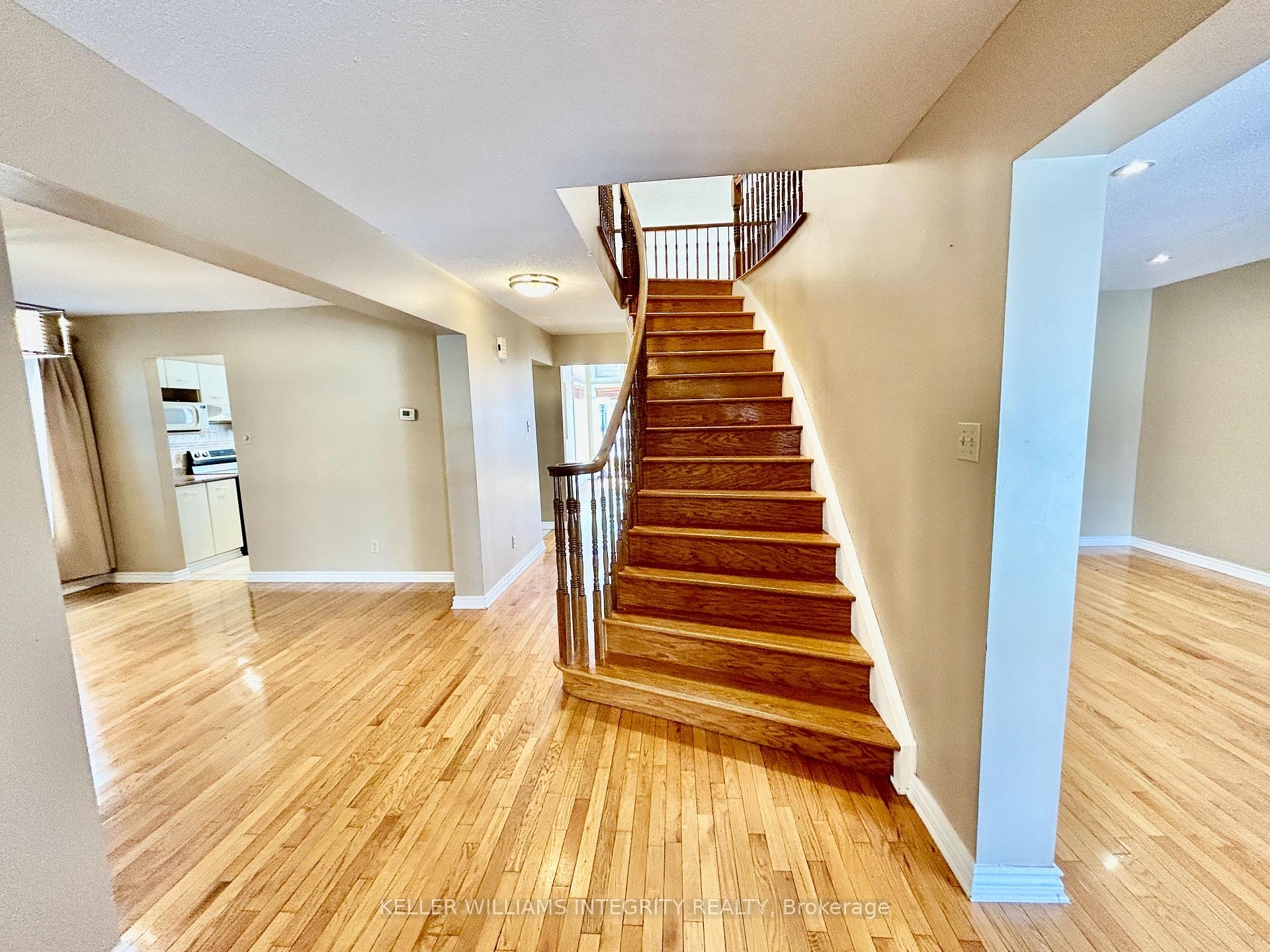 Photo 21 of 14 Pittaway Avenue, Ottawa, Hunt Club Park — HOMEH