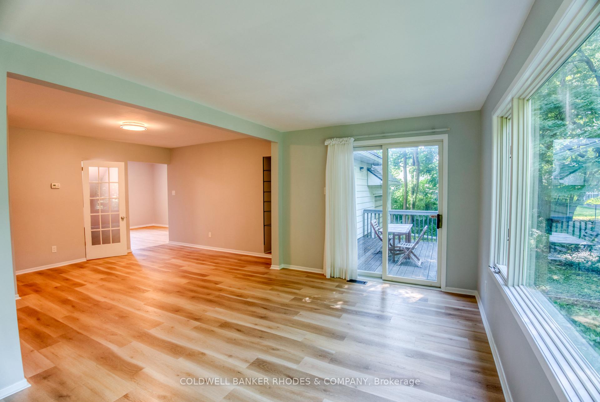 Photo 7 of 18 Sandridge Road, Ottawa, Manor Park — HOMEH