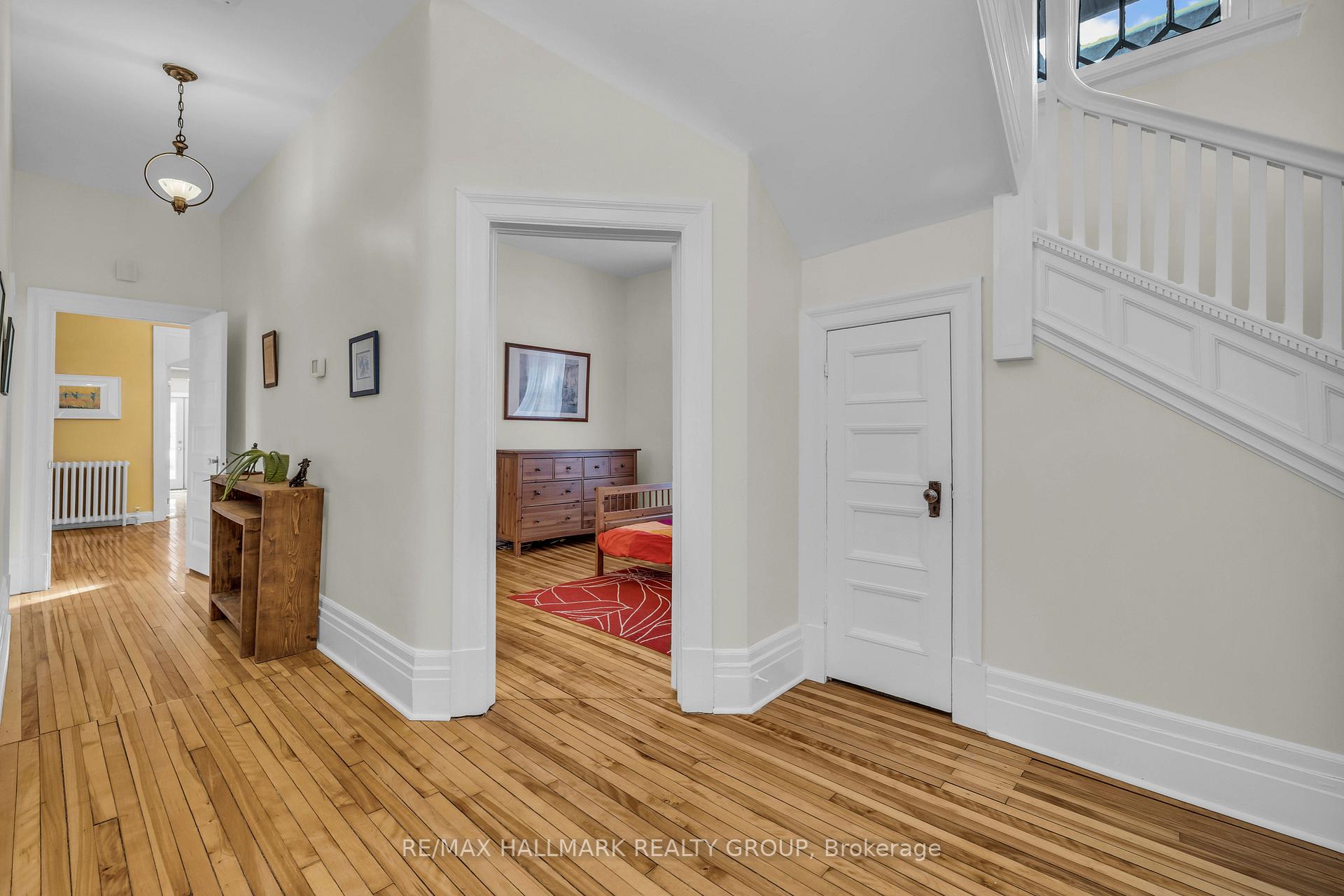 Photo 8 of 396 Daly Avenue, Ottawa, Sandy Hill — HOMEH