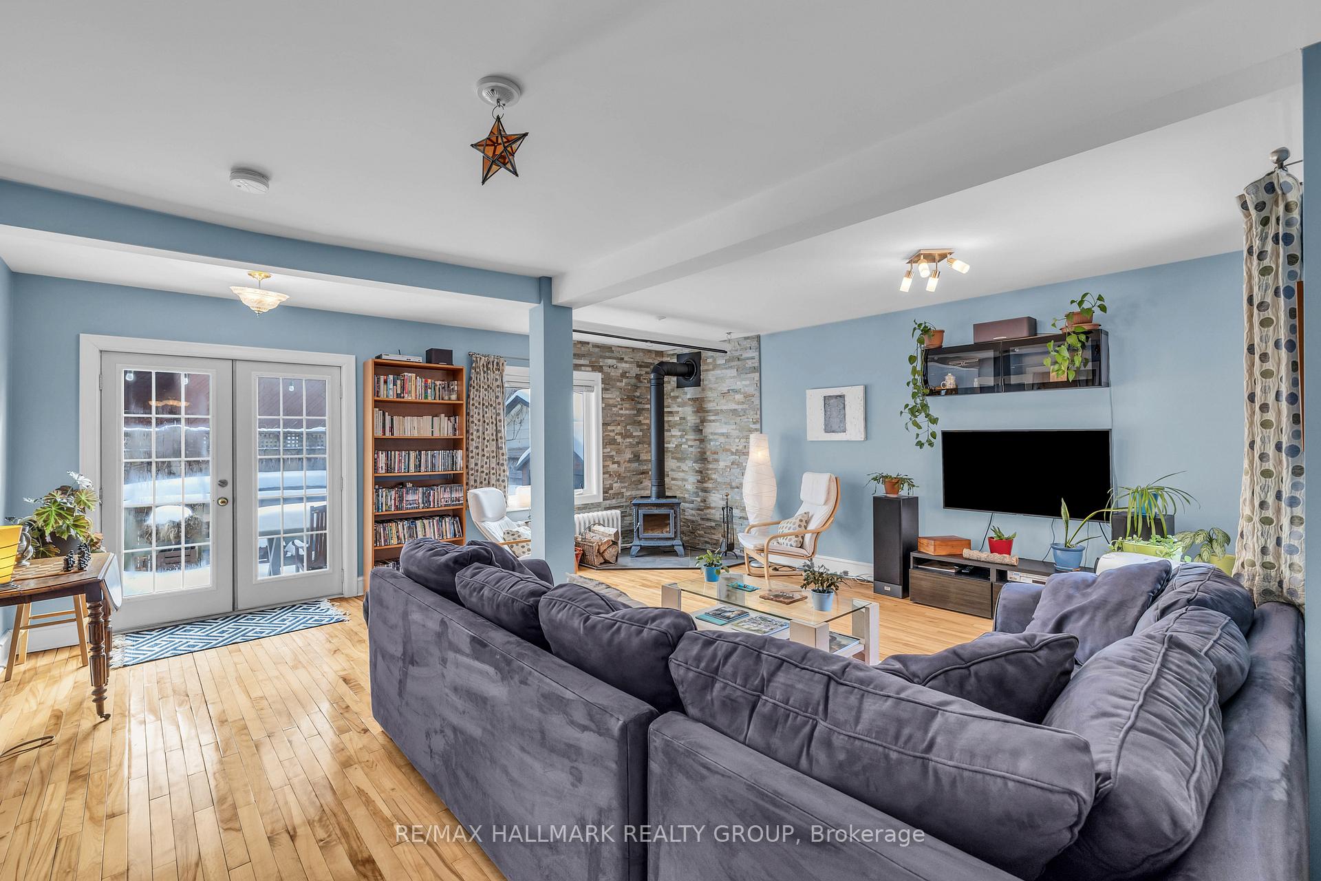 Photo 11 of 396 Daly Avenue, Ottawa, Sandy Hill — HOMEH
