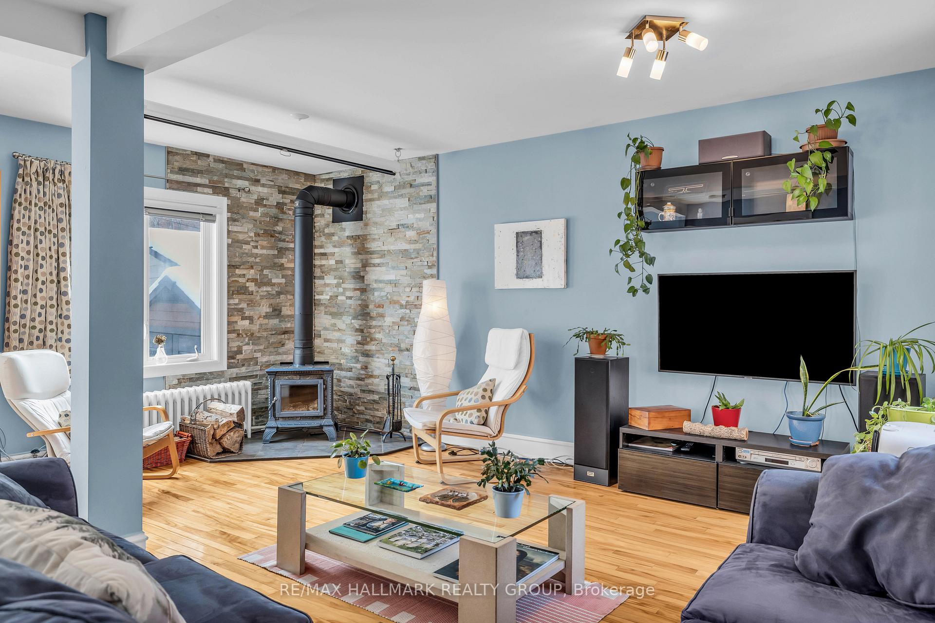 Photo 15 of 396 Daly Avenue, Ottawa, Sandy Hill — HOMEH