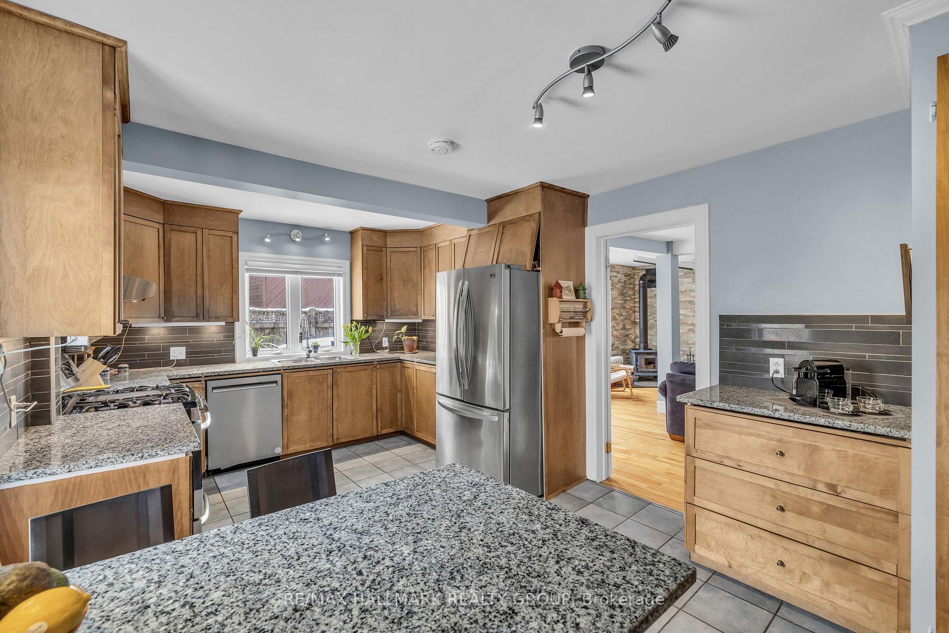 Photo 17 of 396 Daly Avenue, Ottawa, Sandy Hill — HOMEH