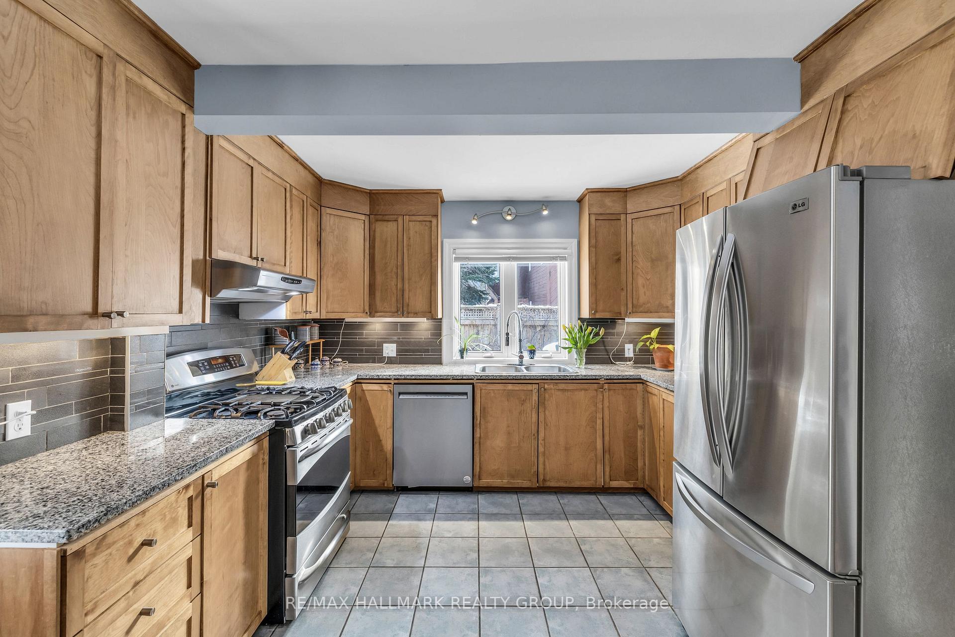 Photo 18 of 396 Daly Avenue, Ottawa, Sandy Hill — HOMEH