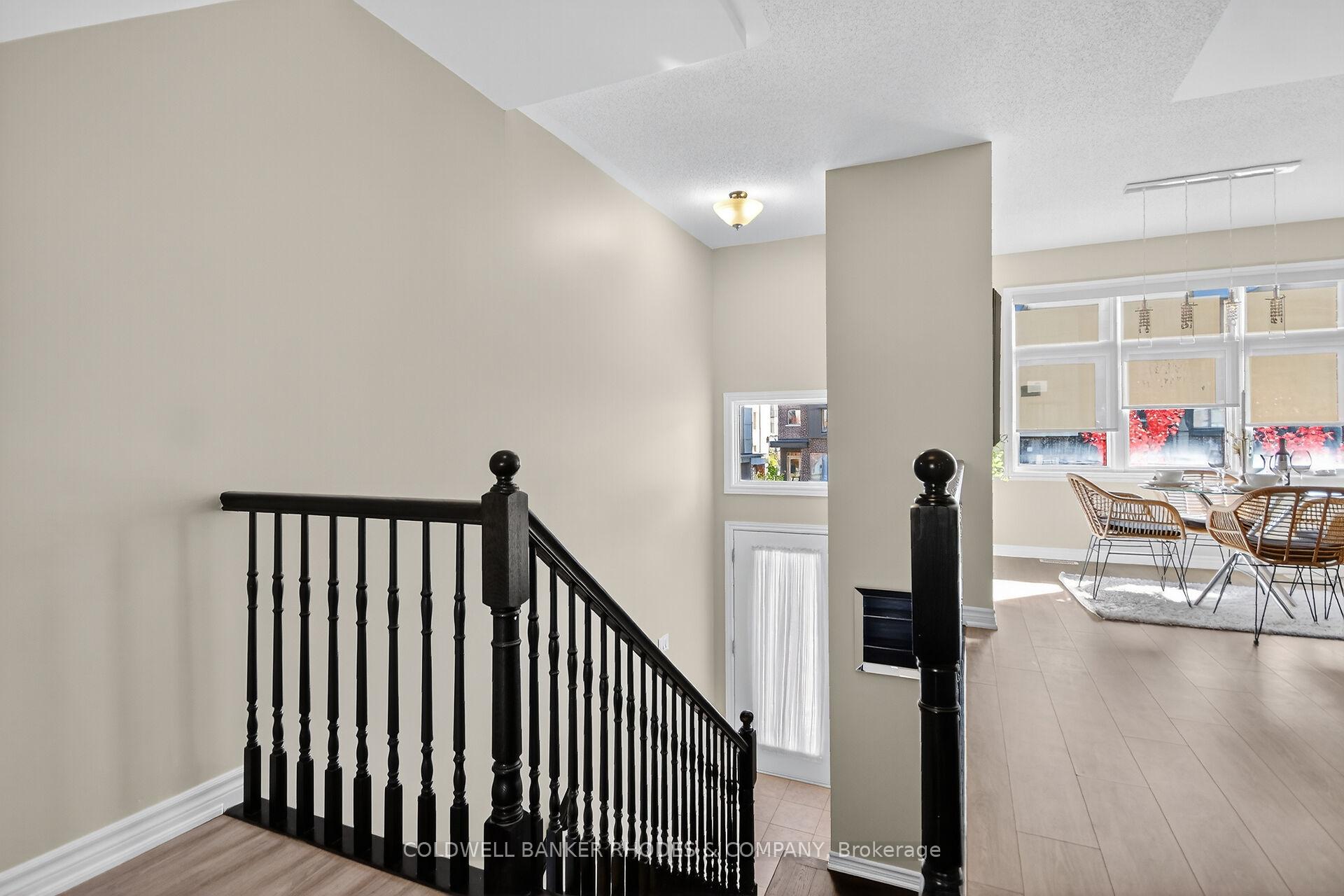 Photo 4 of 815 Mikinak Road, Ottawa, CFB Rockcliffe and Area — HOMEH