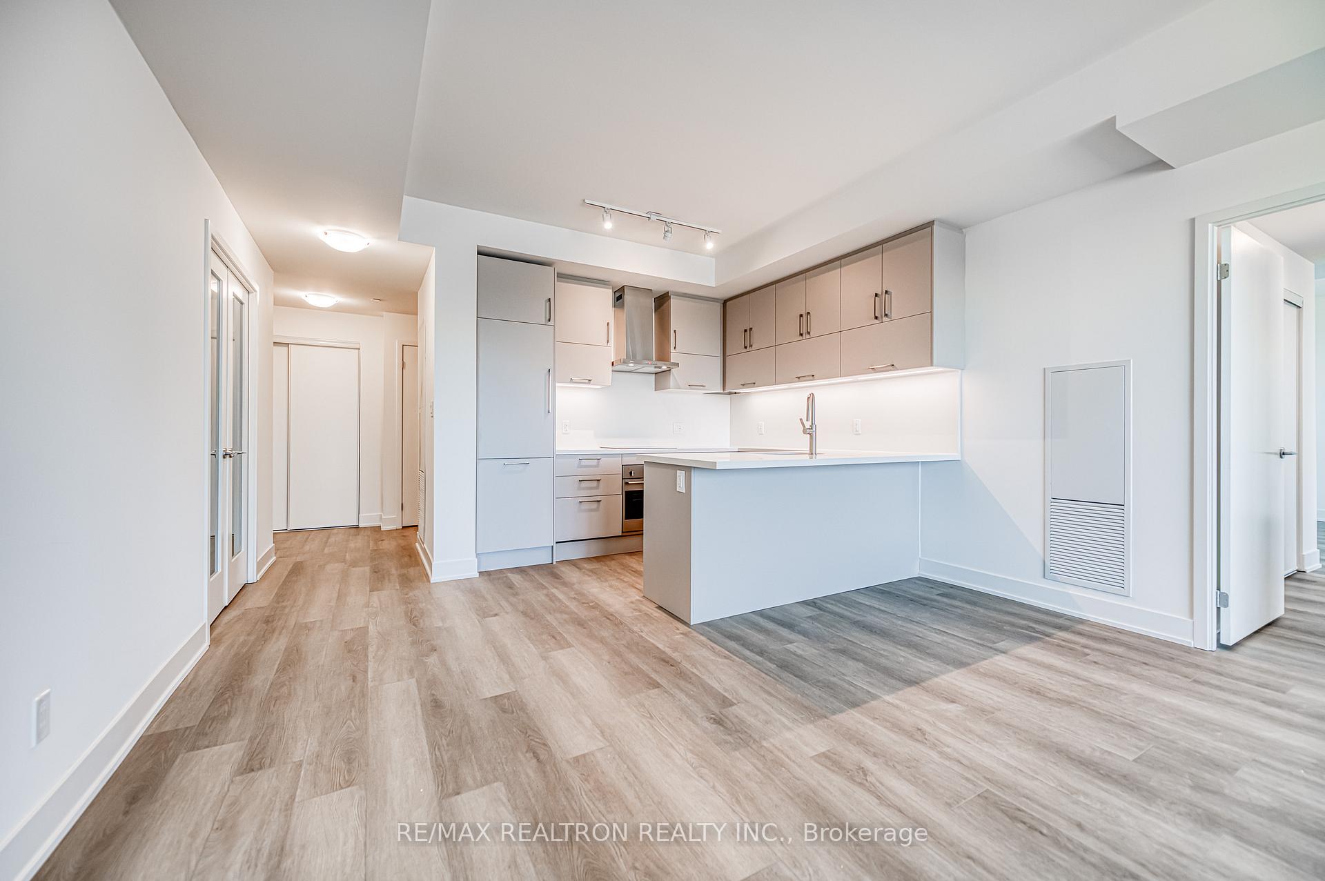 Photo 3 of Unit 501, 56 Andre De Grasse Street, Markham, Unionville — HOMEH